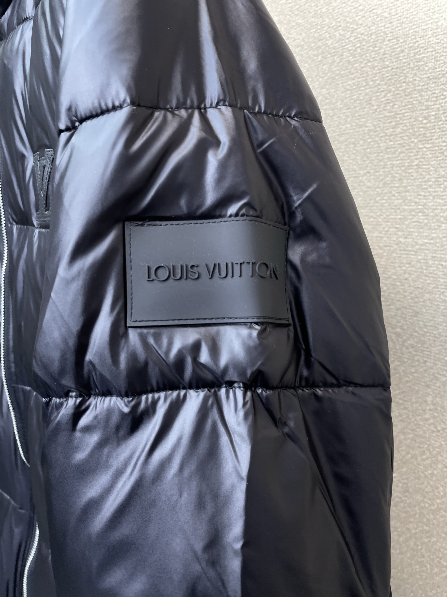 。羽绒服-Louis Vuitton路易威登💥砸锅卖铁都要上的新款！最新时尚羽绒服。经典设计感与颜值爆棚