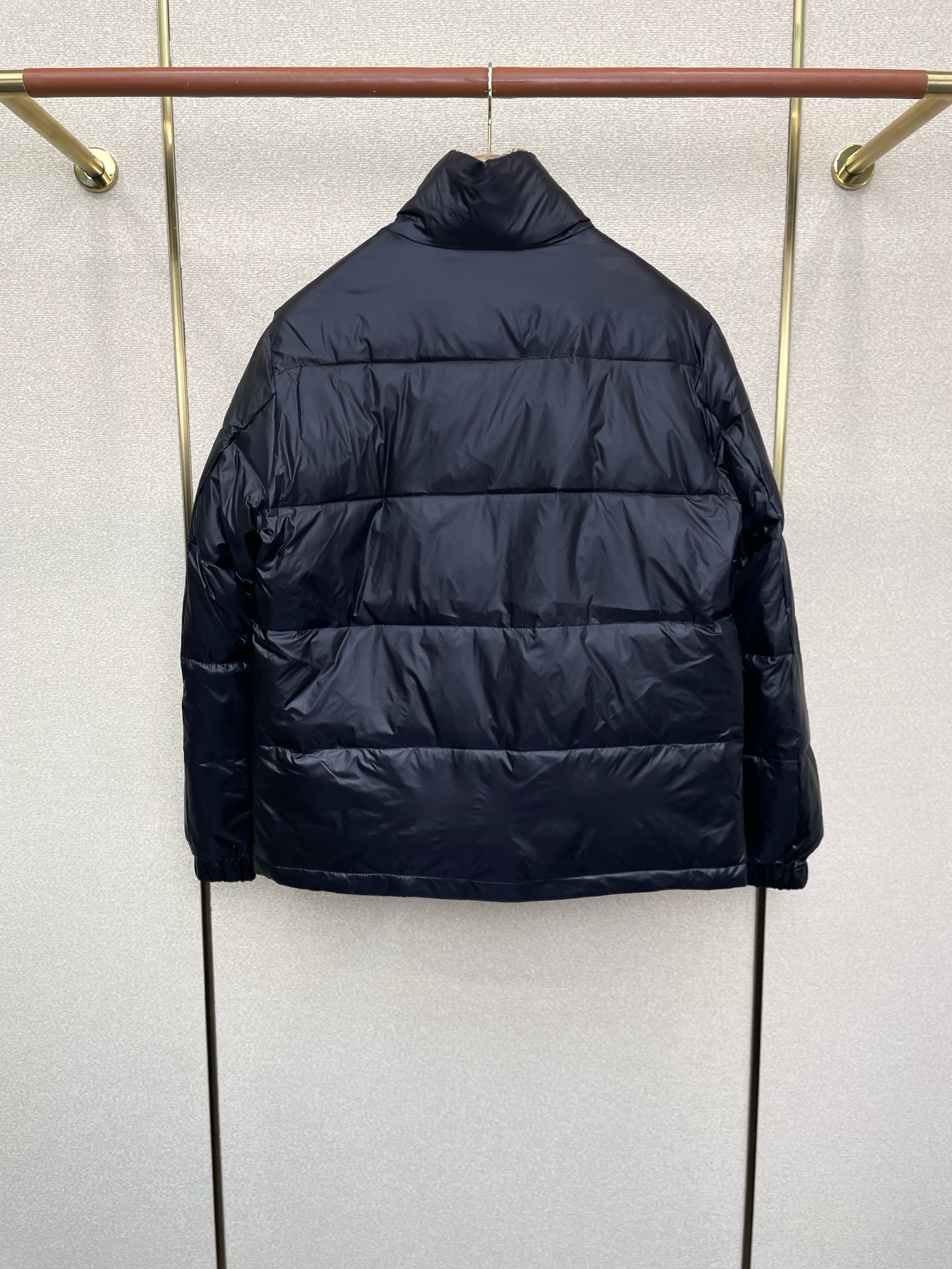 。羽绒服-Louis Vuitton路易威登💥砸锅卖铁都要上的新款！最新时尚羽绒服。经典设计感与颜值爆棚