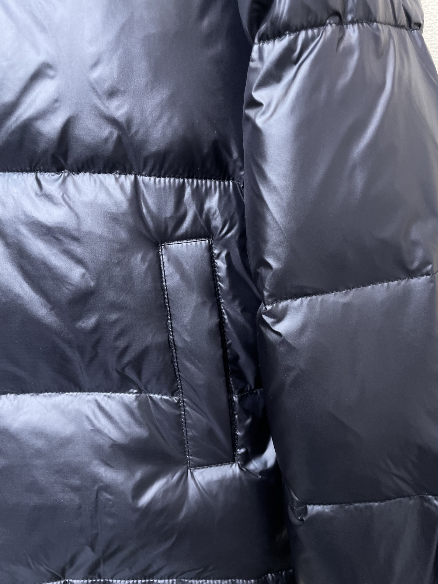 。羽绒服-Louis Vuitton路易威登💥砸锅卖铁都要上的新款！最新时尚羽绒服。经典设计感与颜值爆棚