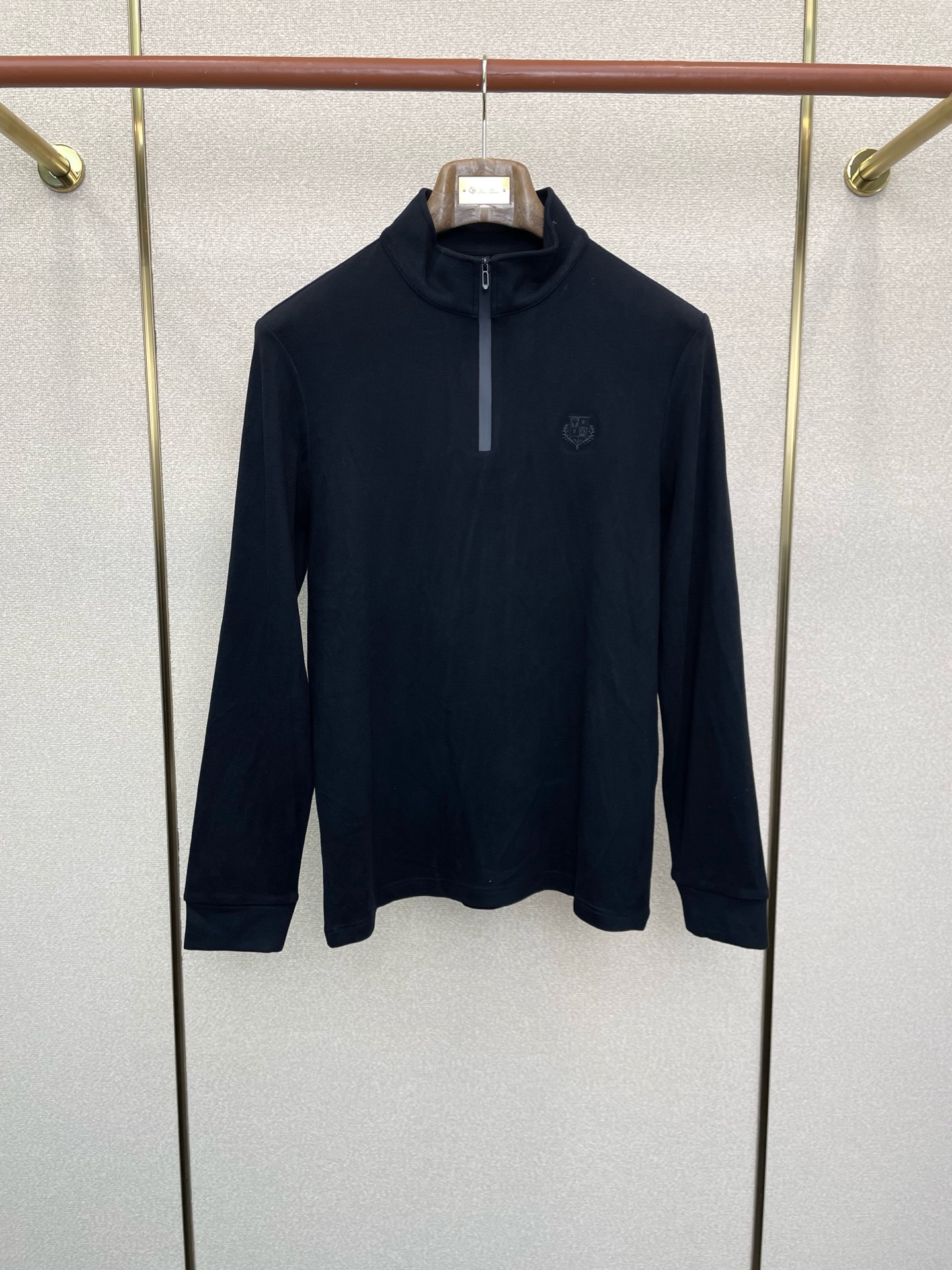 。lP🆕-Loro Piana诺悠翩雅💥砸锅卖铁都要上的新款！新款男士原单休闲长袖 ✨时尚潮款 ✨定制抓