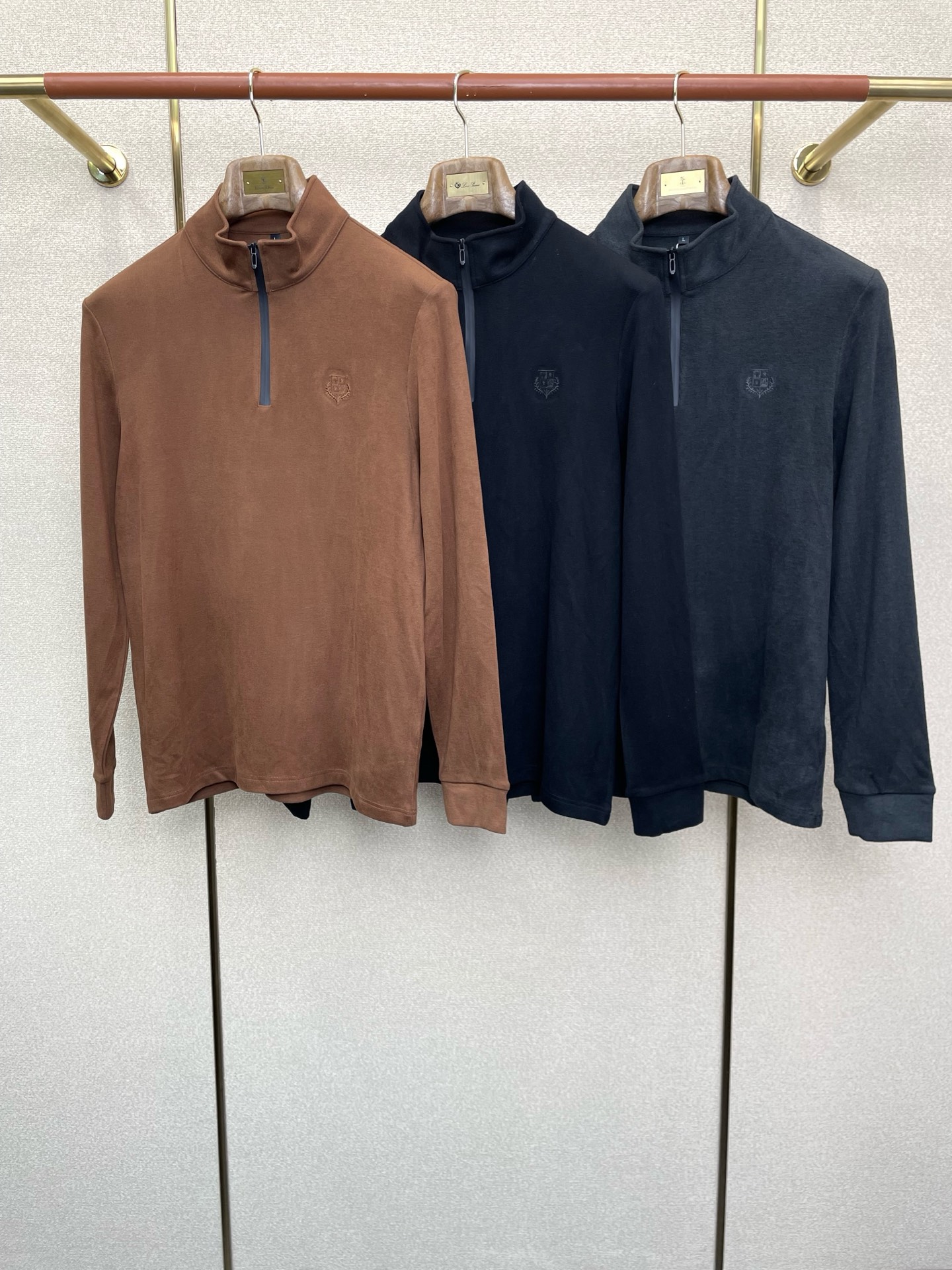 。lP🆕-Loro Piana诺悠翩雅💥砸锅卖铁都要上的新款！新款男士原单休闲长袖 ✨时尚潮款 ✨定制抓