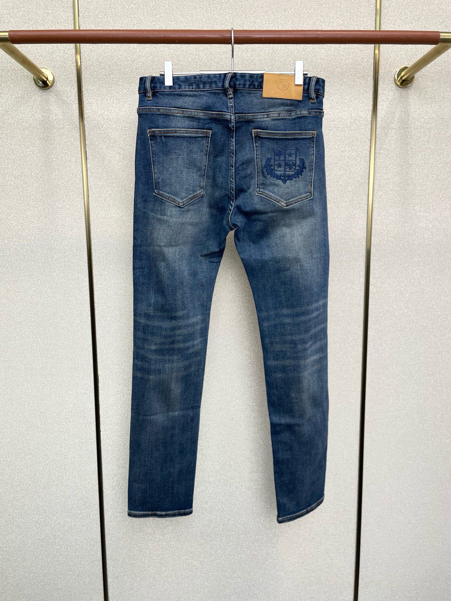 。lP🆕-Loro Piana诺悠翩雅💥砸锅卖铁都要上的新款！新款 休闲牛仔裤👖高端版本！专柜定制面料 