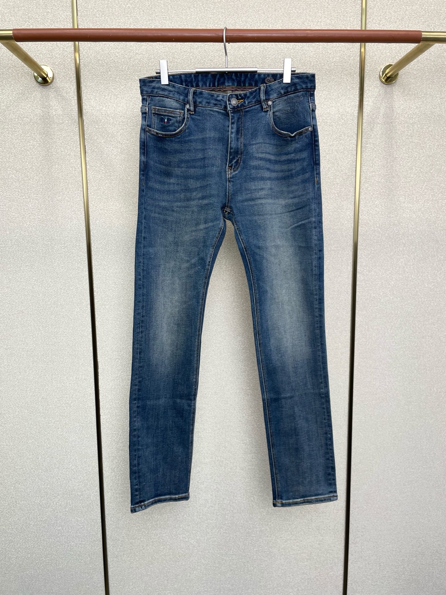 。lP🆕-Loro Piana诺悠翩雅💥砸锅卖铁都要上的新款！新款 休闲牛仔裤👖高端版本！专柜定制面料 