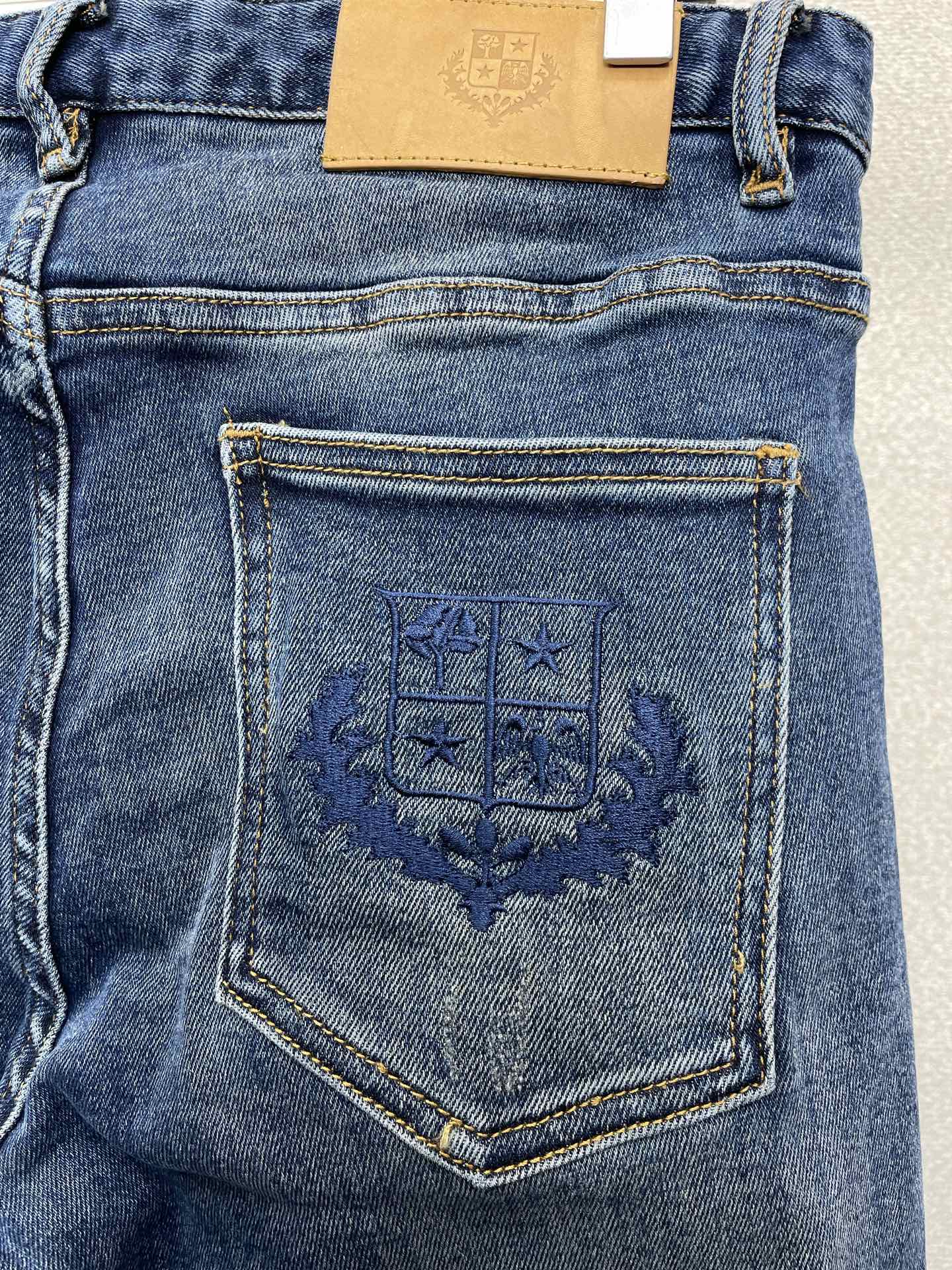 。lP🆕-Loro Piana诺悠翩雅💥砸锅卖铁都要上的新款！新款 休闲牛仔裤👖高端版本！专柜定制面料 