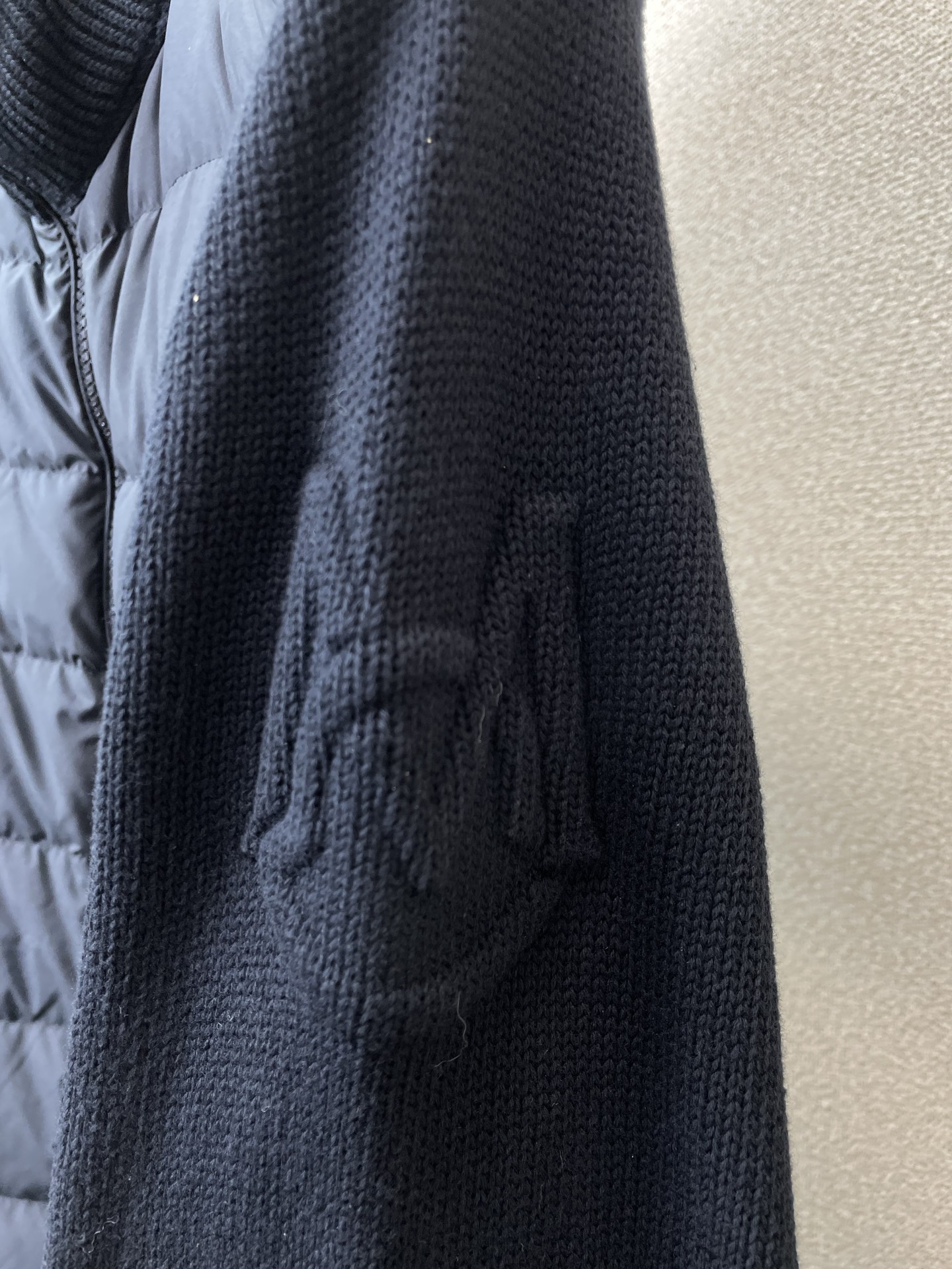 。羽绒服-Moncler蒙口💥砸锅卖铁都要上的新款！秋冬新款羽绒服夹克。贸易公司渠道稀出，降温天气必备的