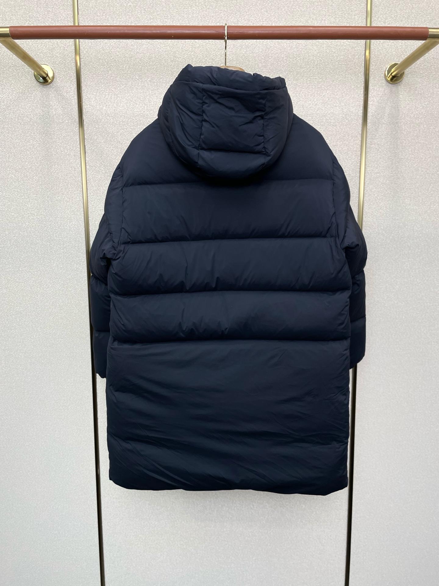 。羽绒服-Moncler蒙口💥砸锅卖铁都要上的新款！秋冬新款羽绒服夹克。贸易公司渠道稀出，降温天气必备的