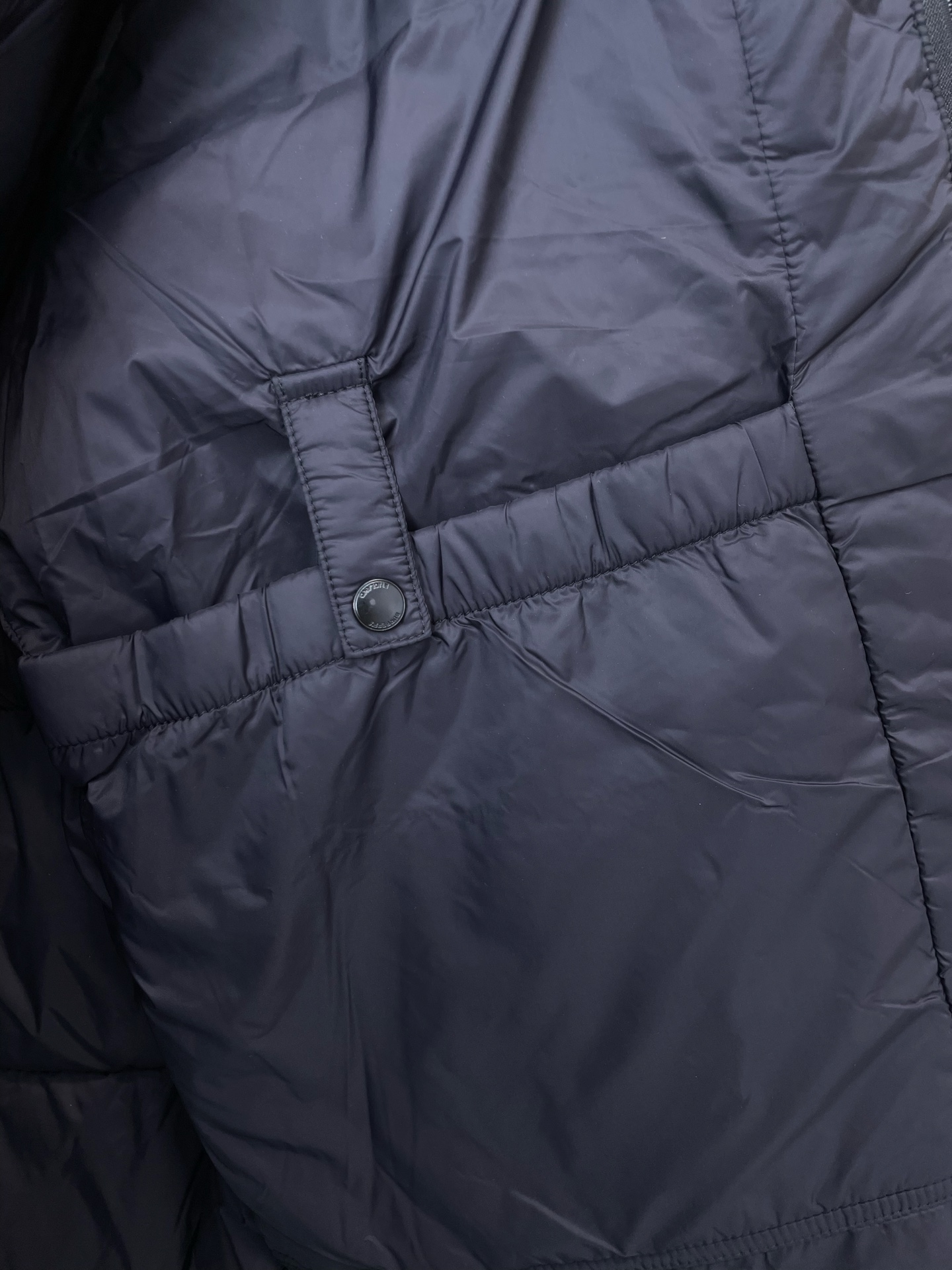 。羽绒服-Burberry巴宝莉💥砸锅卖铁都要上的新款！秋冬新款羽绒服夹克。贸易公司渠道稀出，降温天气必