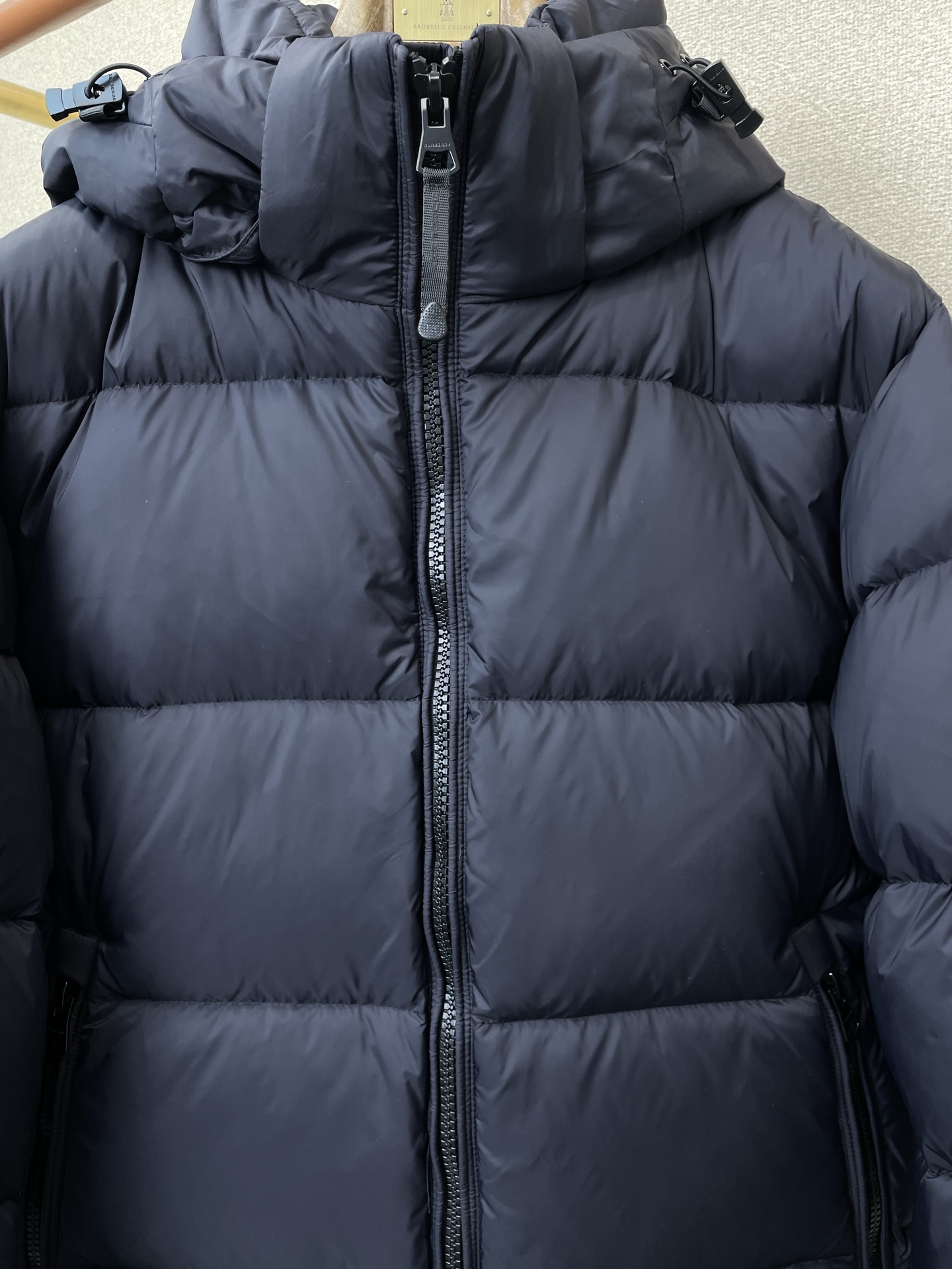 。羽绒服-Burberry巴宝莉💥砸锅卖铁都要上的新款！秋冬新款羽绒服夹克。贸易公司渠道稀出，降温天气必