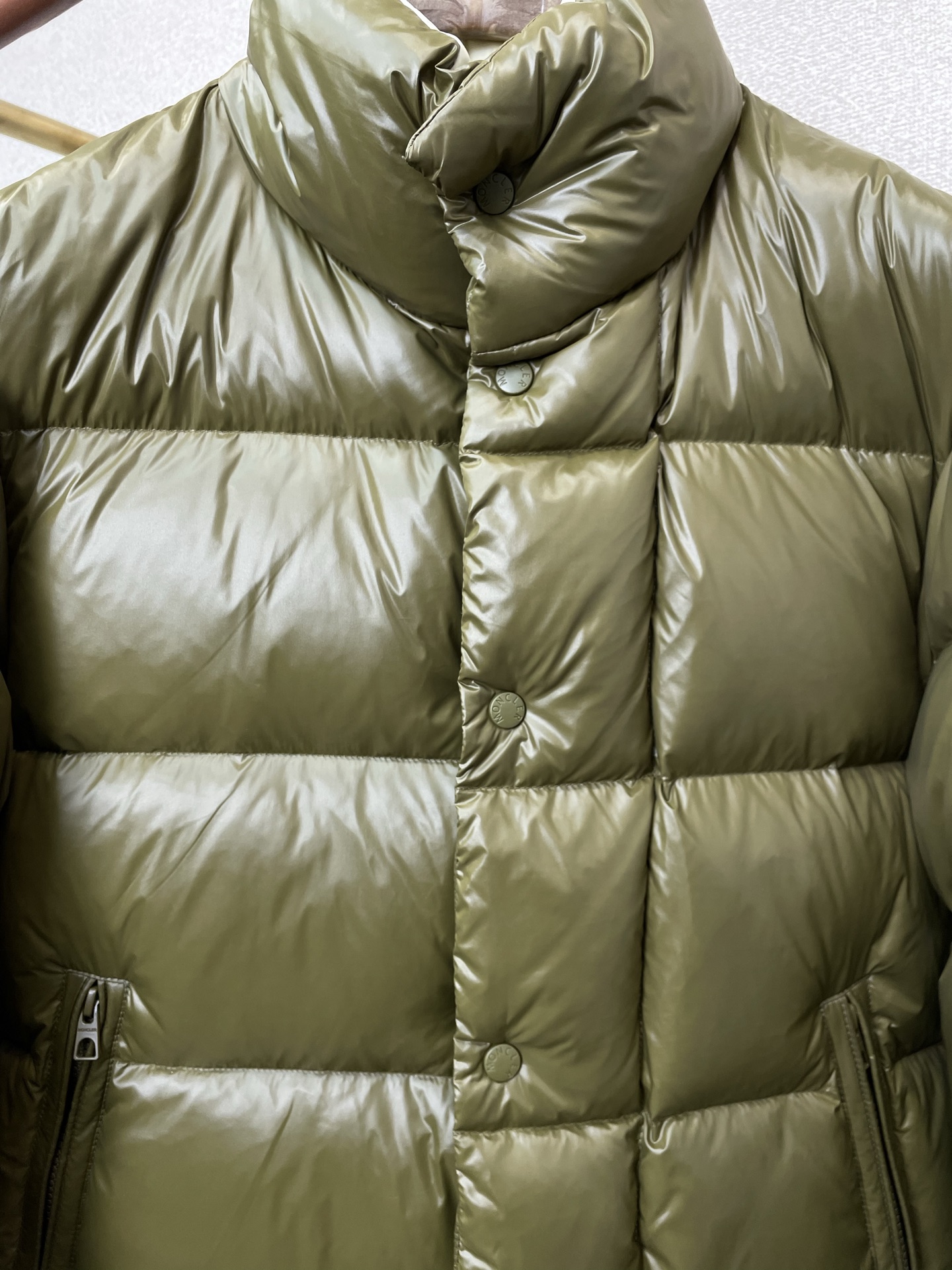 。羽绒服-Moncler蒙口💥独家专供秋冬新款羽绒服 贸易公司渠道稀出，降温天气必备的保暖单品。不论是日