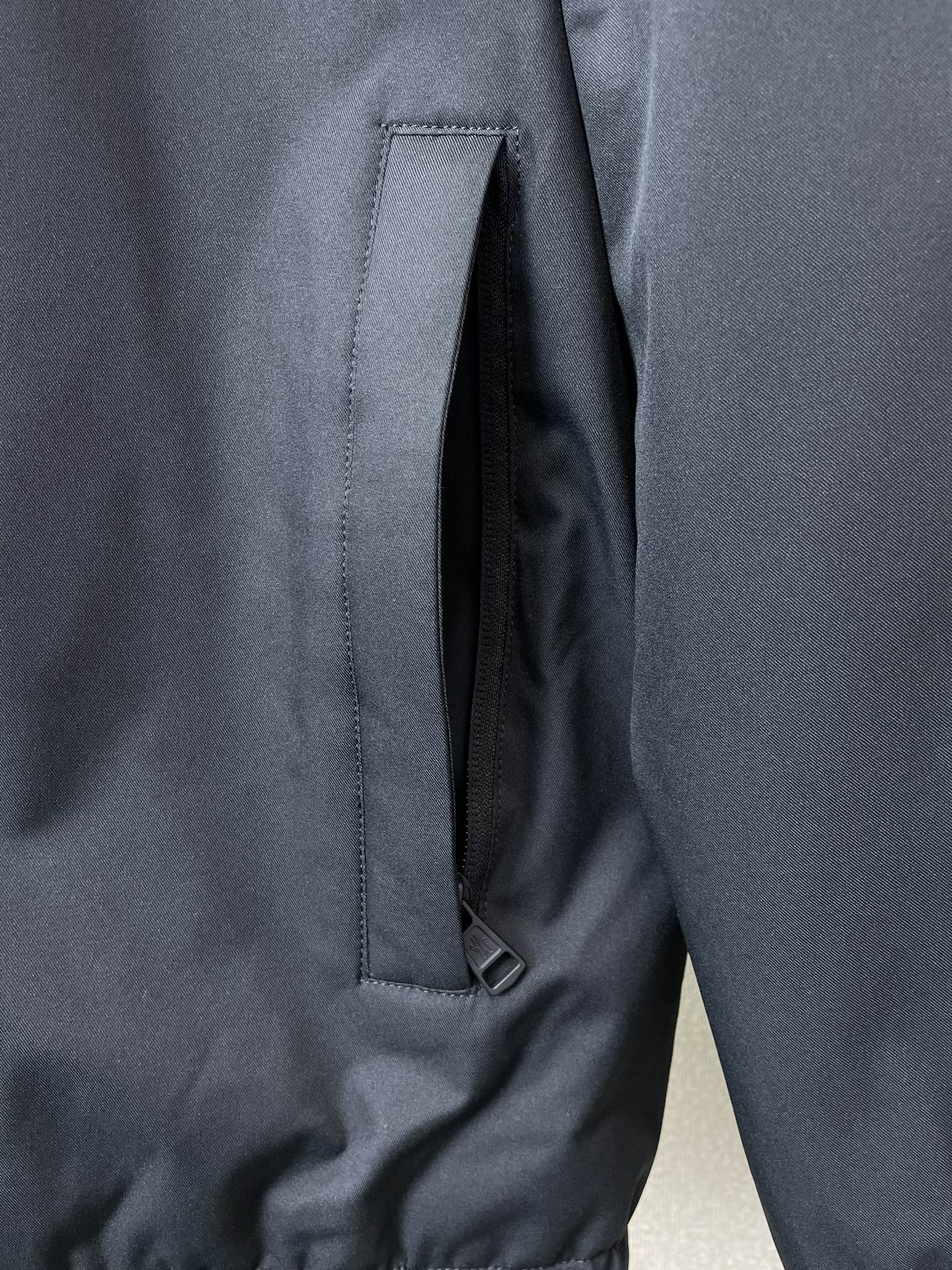 。羽绒服-Moncler蒙口💥砸锅卖铁都要上的新款！秋冬新款羽绒服 贸易公司渠道稀出，降温天气必备的保暖