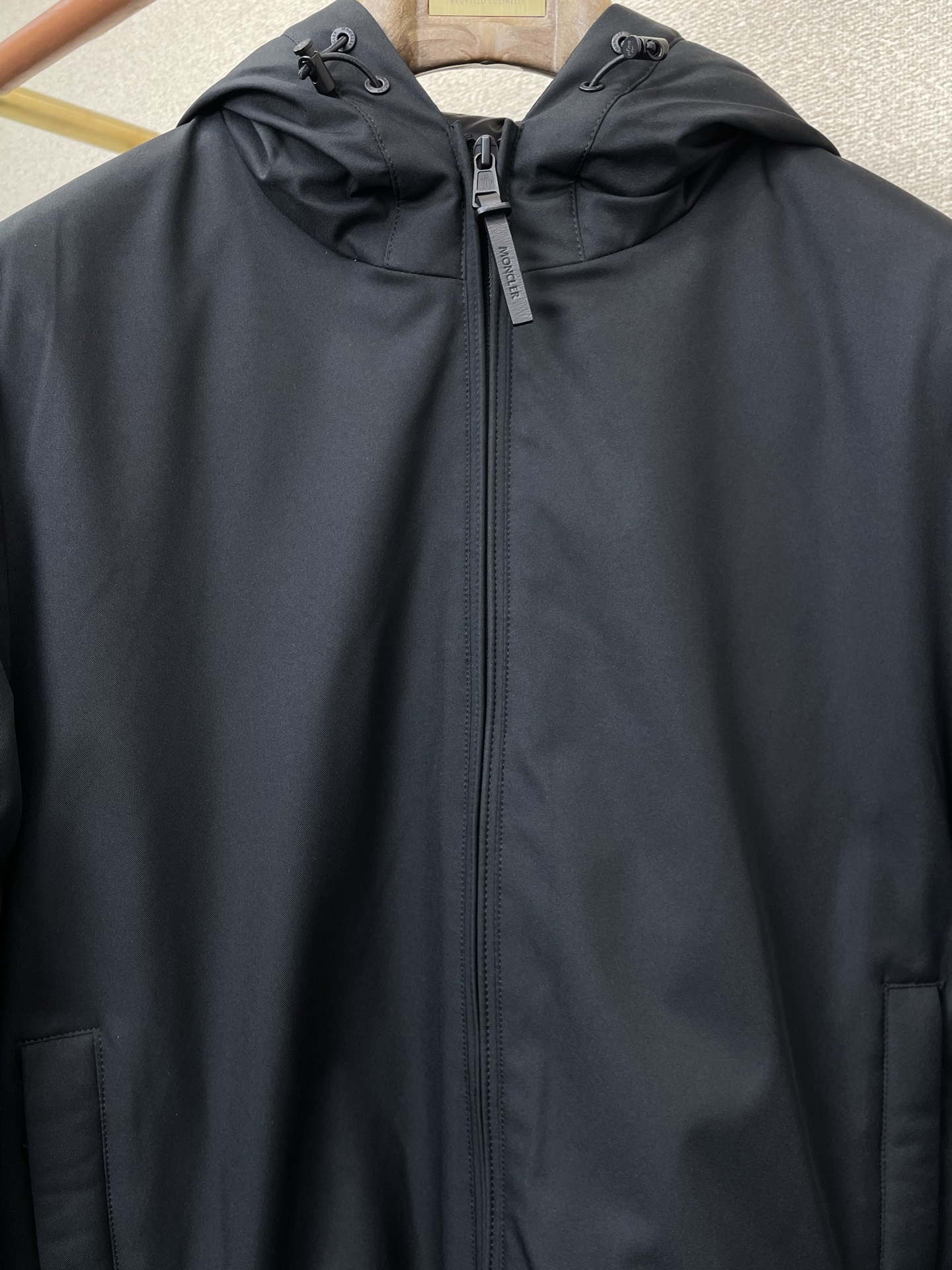 。羽绒服-Moncler蒙口💥砸锅卖铁都要上的新款！秋冬新款羽绒服 贸易公司渠道稀出，降温天气必备的保暖