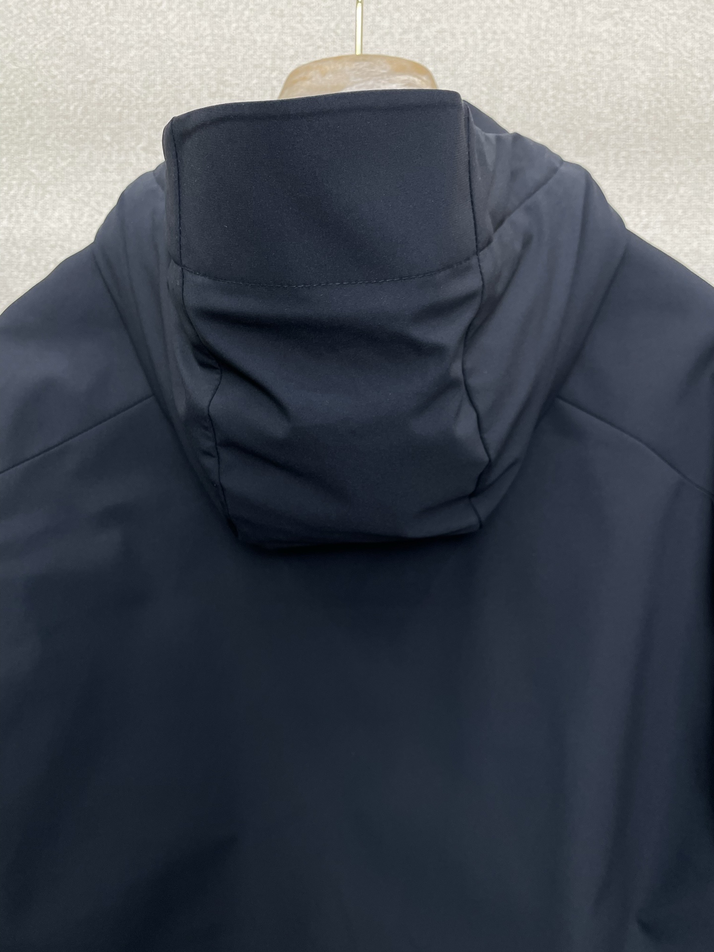 。羽绒服- Prada普拉达💥独家专供秋冬新款羽绒服 贸易公司渠道稀出，降温天气必备的保暖单品。不论是日