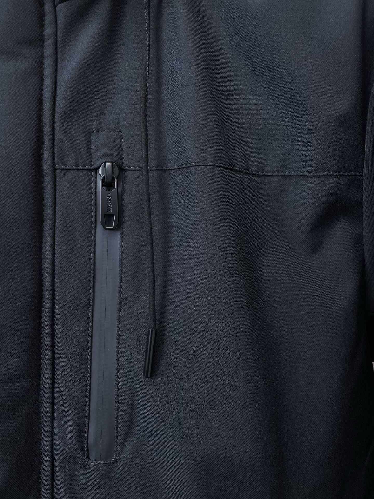 。羽绒服-ZEGNA杰尼亚💥独家专供秋冬新款羽绒服 贸易公司渠道稀出，降温天气必备的保暖单品。不论是日常