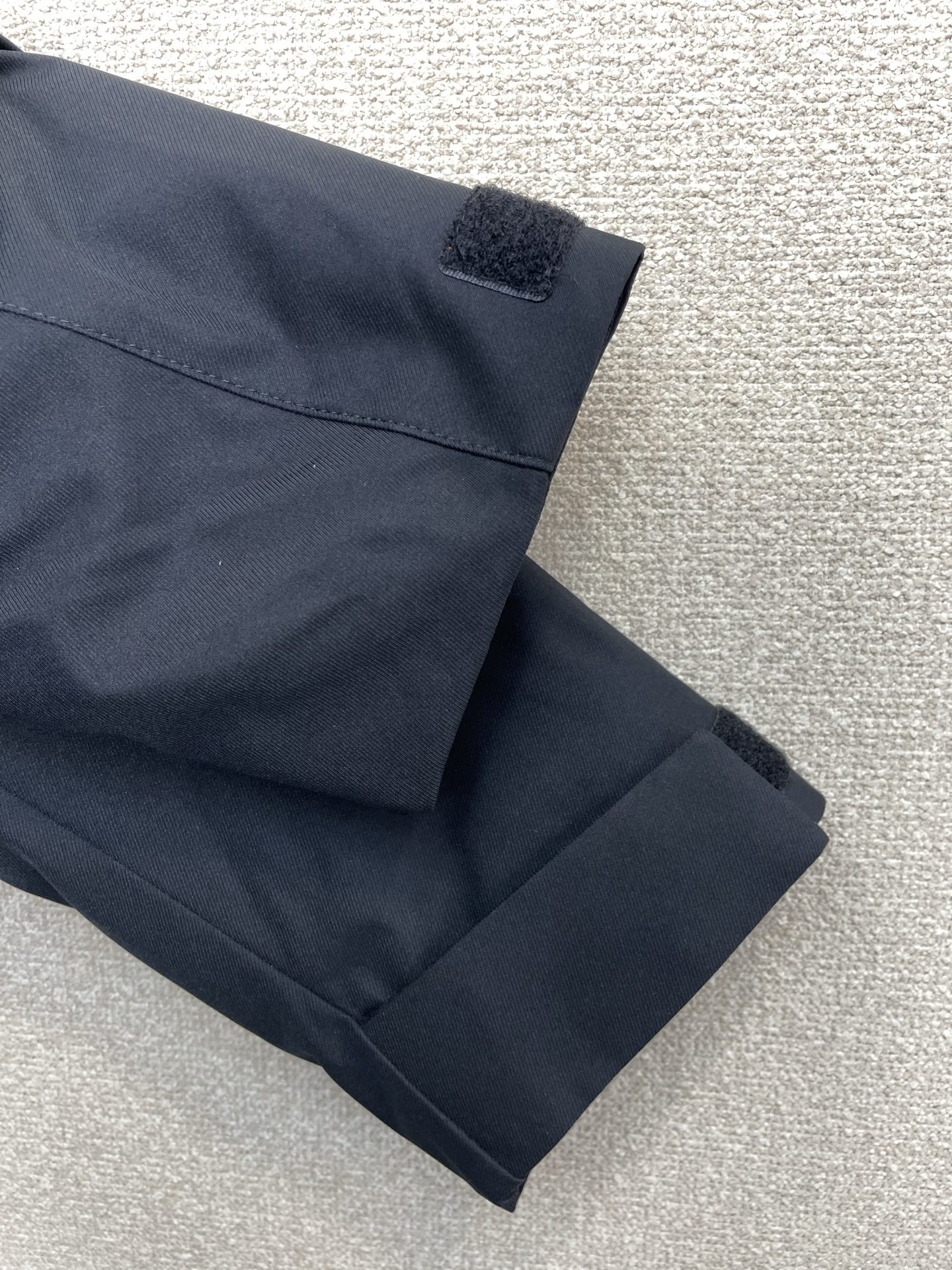 。羽绒服-ZEGNA杰尼亚💥独家专供秋冬新款羽绒服 贸易公司渠道稀出，降温天气必备的保暖单品。不论是日常