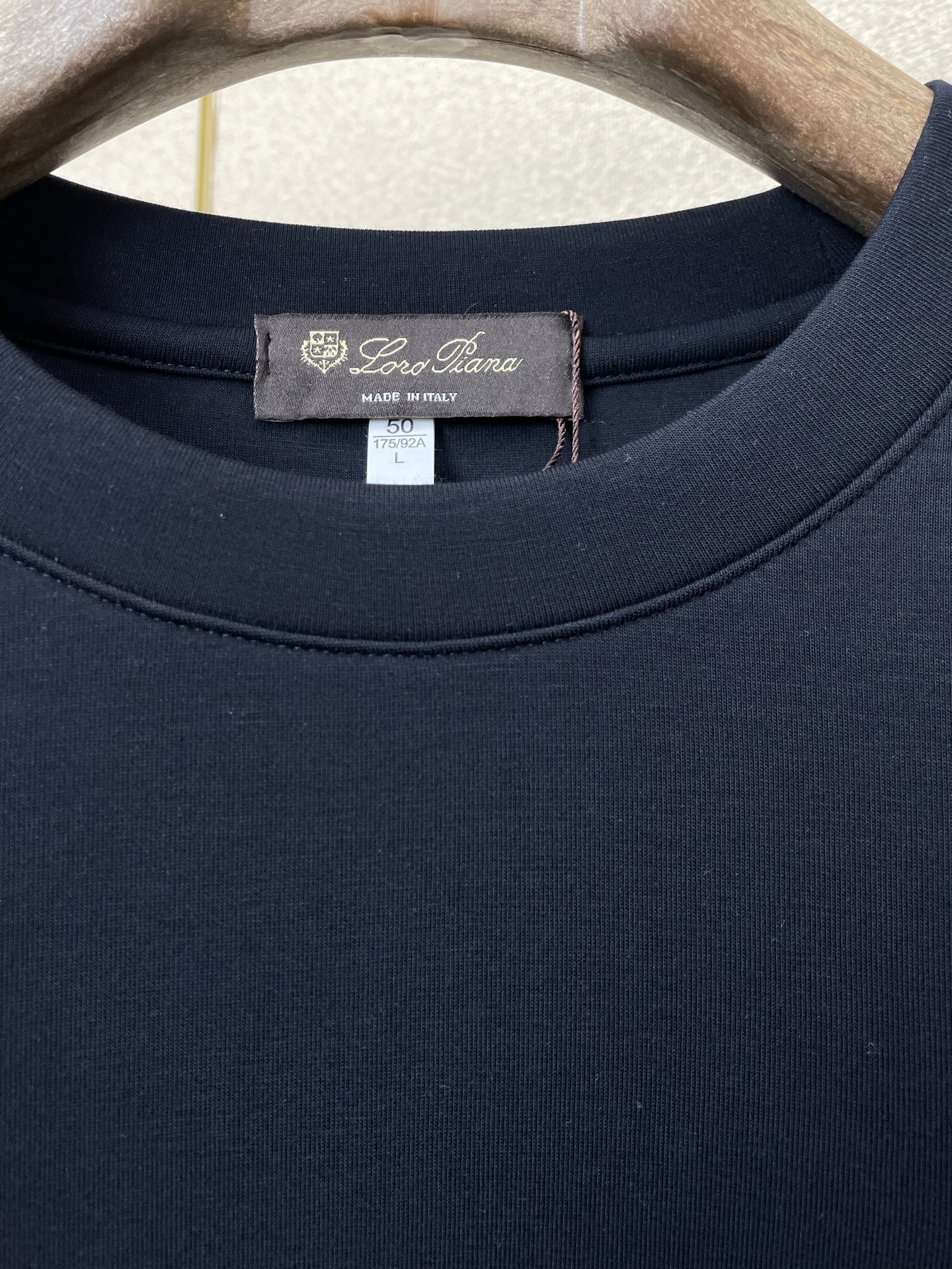 。lP🆕-Loro Piana诺悠翩雅💥独家专供最新时尚卫衣 经典设计感与颜值爆棚的外套，品质更是无法挑