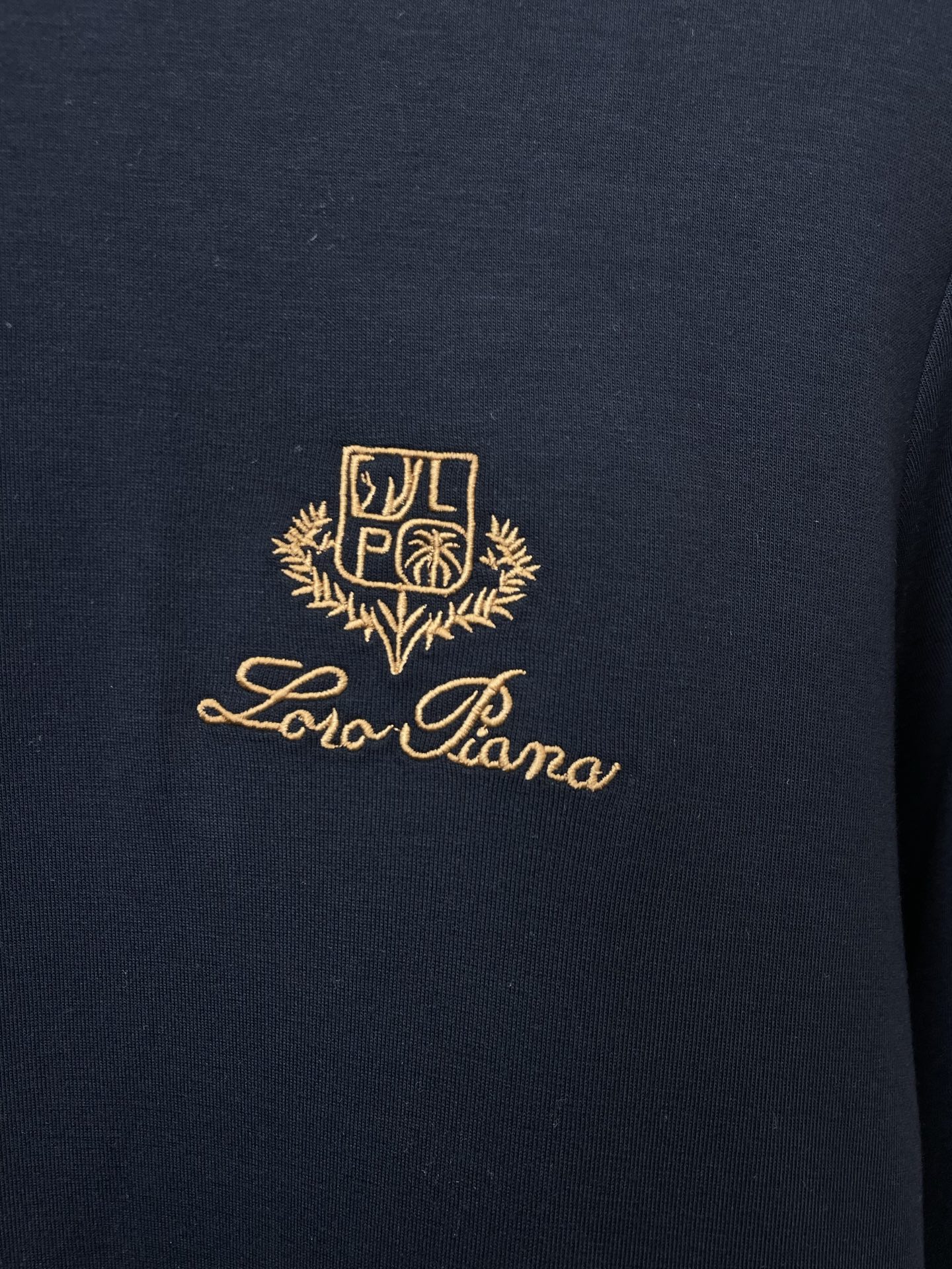 。lP🆕-Loro Piana诺悠翩雅💥独家专供最新时尚卫衣 经典设计感与颜值爆棚的外套，品质更是无法挑