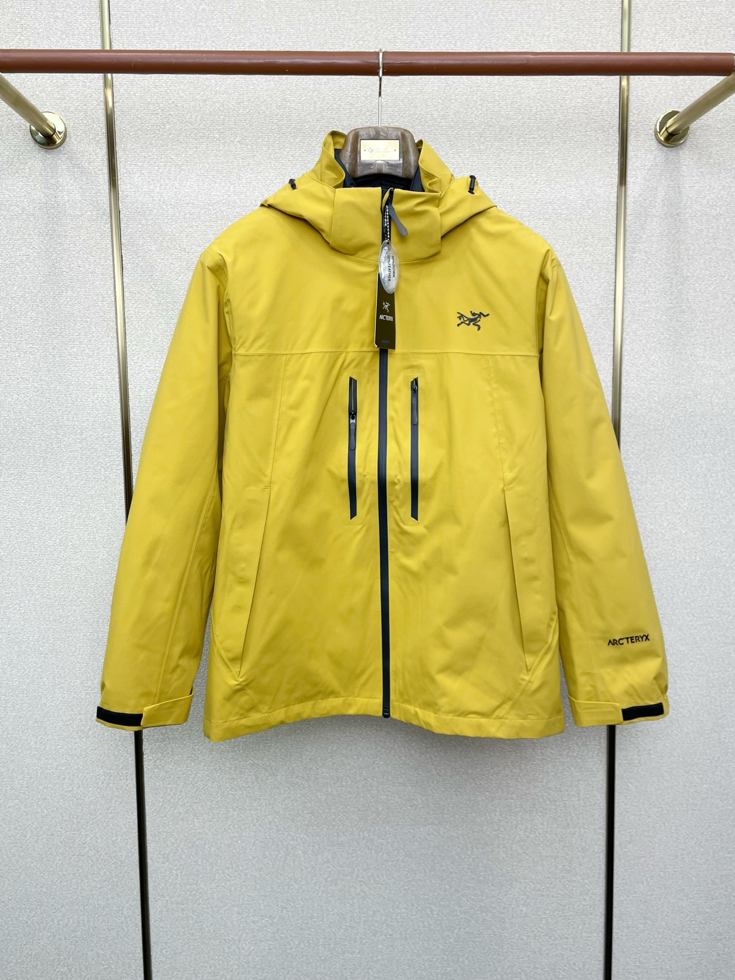 。羽绒服- Arc’teryx始祖鸟💥独家专供秋冬新款连帽羽绒服。三合一羽绒冲锋衣夹克 贸易公司渠道稀出