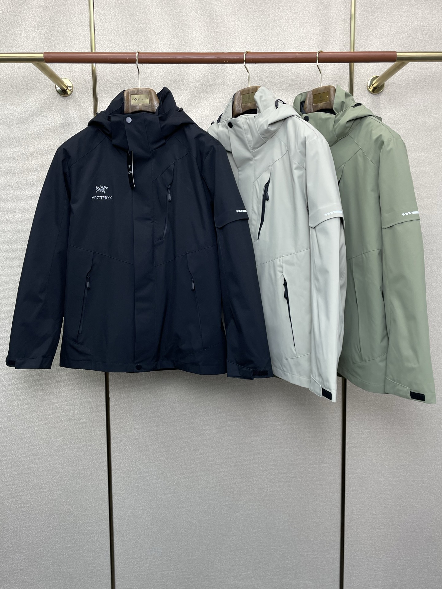 。羽绒服- Arc’teryx始祖鸟💥独家专供秋冬新款连帽羽绒服。三合一羽绒冲锋衣夹克 贸易公司渠道稀出