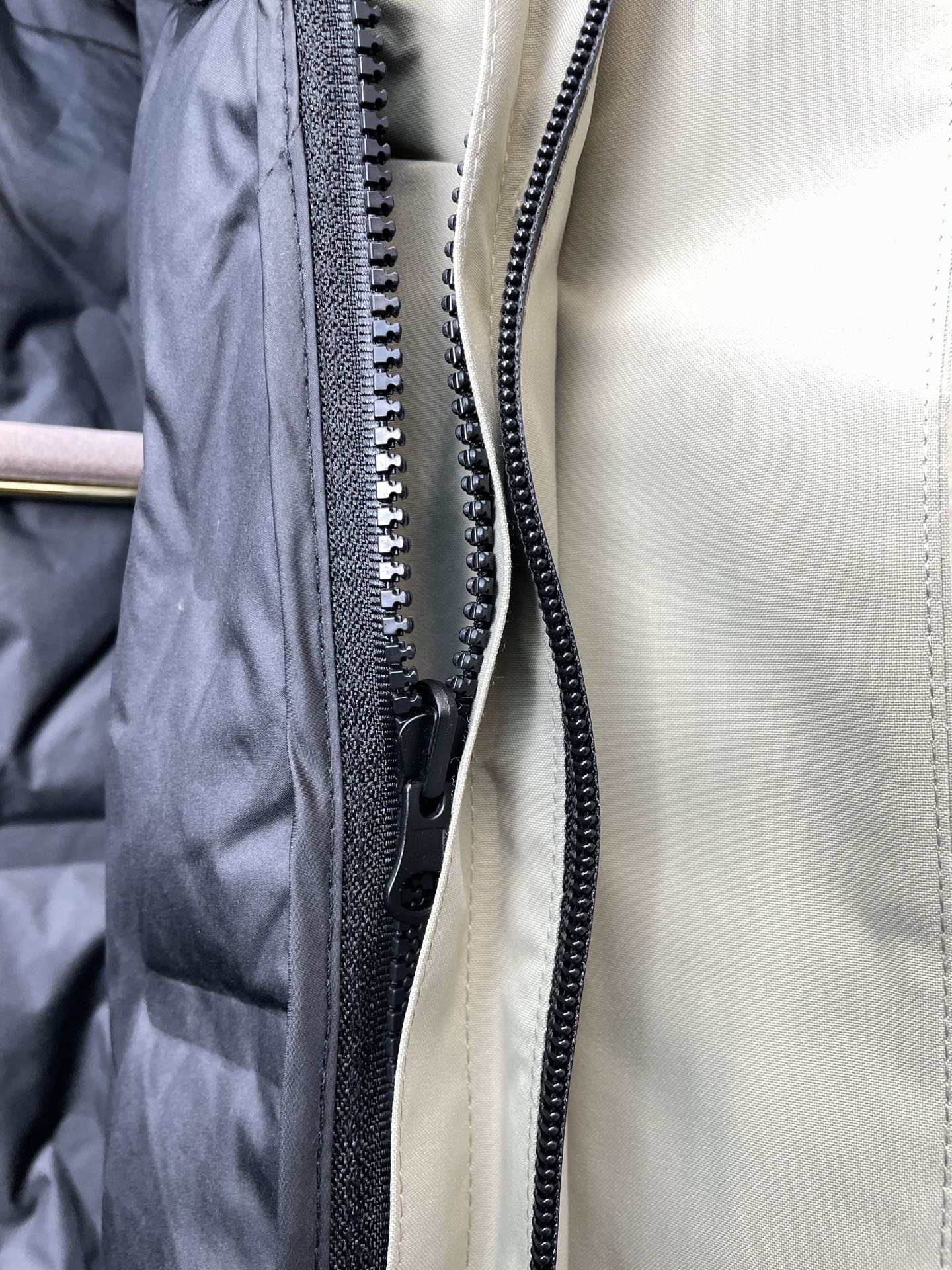 。羽绒服- Arc’teryx始祖鸟💥独家专供秋冬新款连帽羽绒服。三合一羽绒冲锋衣夹克 贸易公司渠道稀出