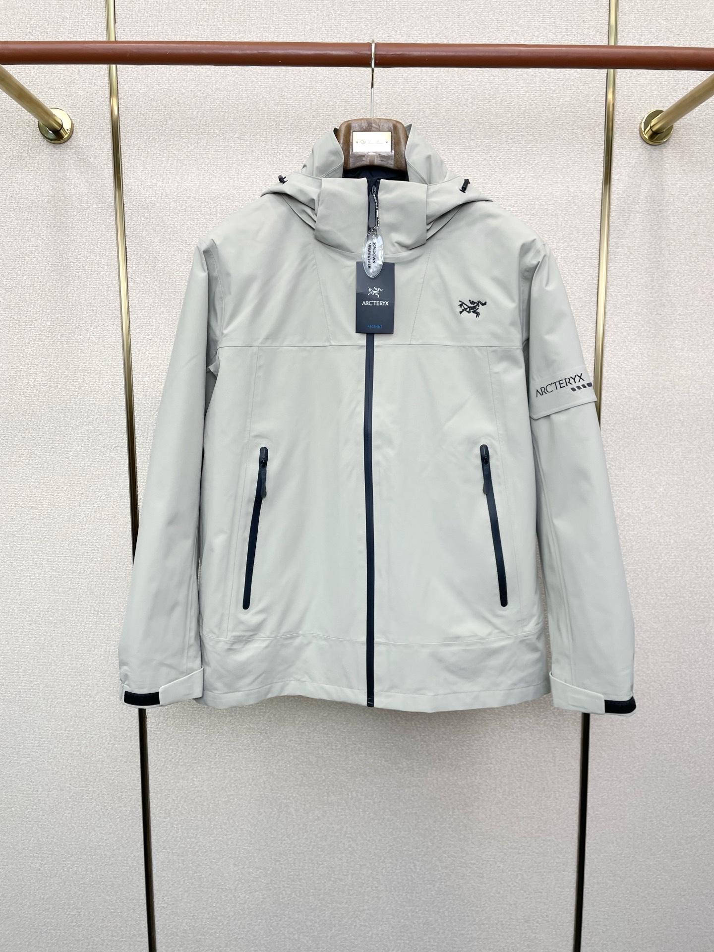 。羽绒服- Arc’teryx始祖鸟💥独家专供秋冬新款连帽羽绒服。三合一羽绒冲锋衣夹克 贸易公司渠道稀出