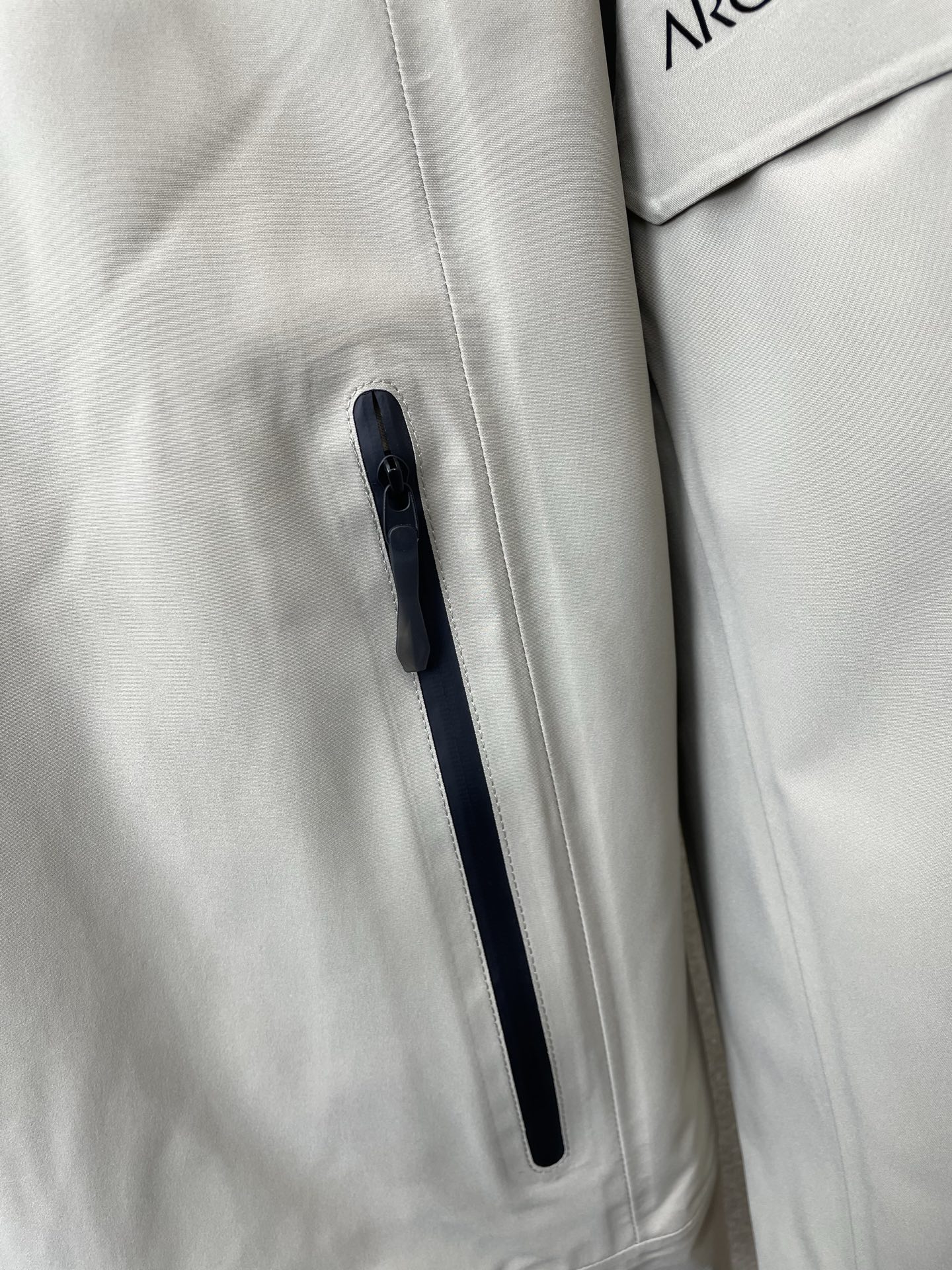 。羽绒服- Arc’teryx始祖鸟💥独家专供秋冬新款连帽羽绒服。三合一羽绒冲锋衣夹克 贸易公司渠道稀出