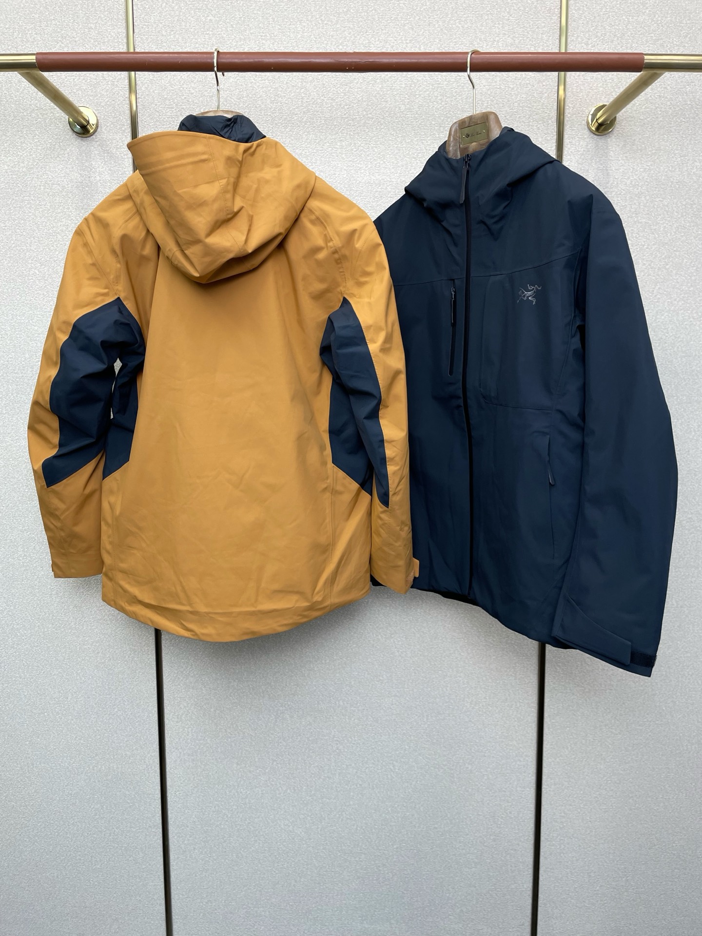 。羽绒服- Arc’teryx始祖鸟💥独家专供秋冬新款连帽羽绒服。三合一羽绒冲锋衣夹克 贸易公司渠道稀出