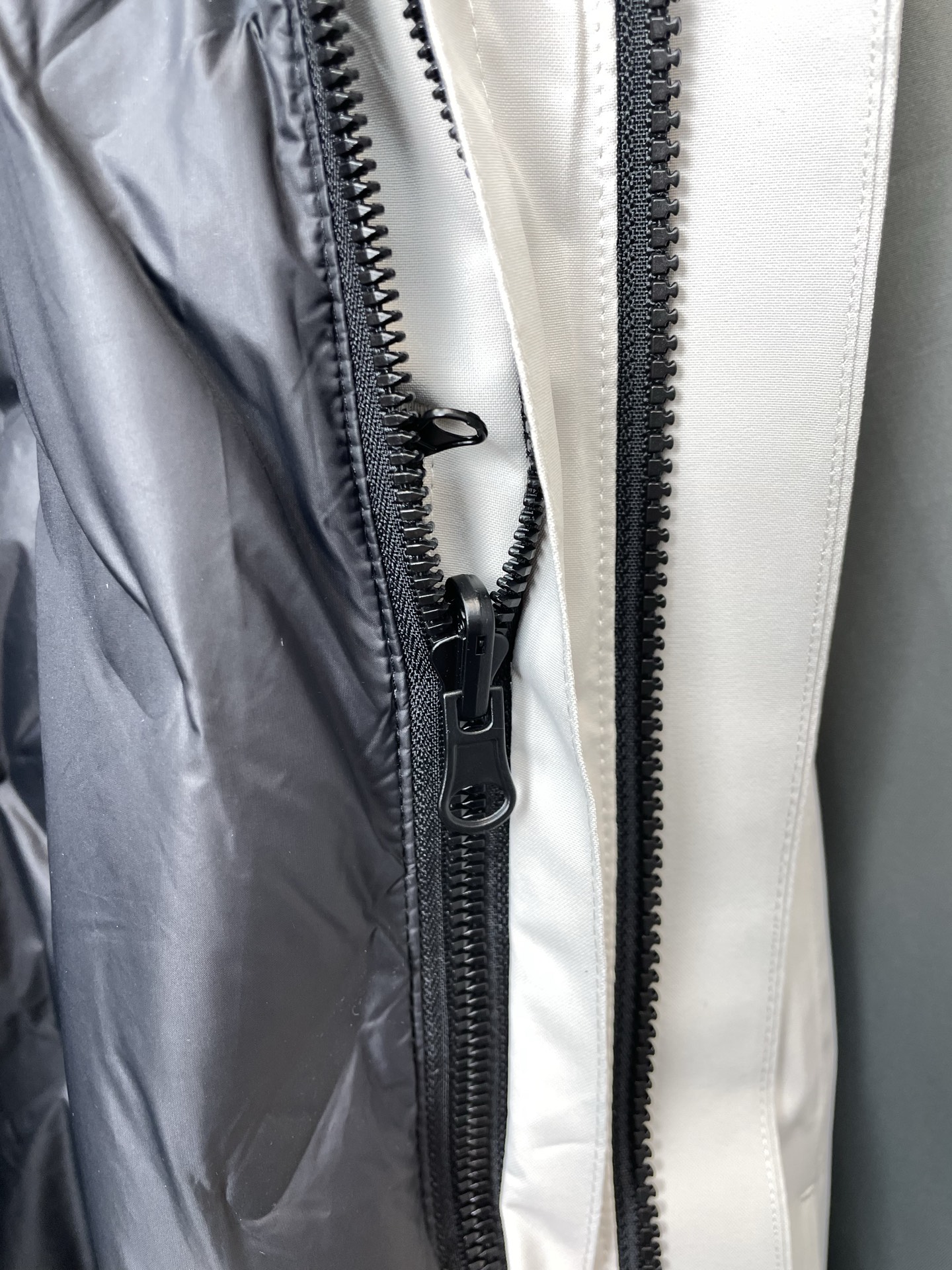 。羽绒服- Arc’teryx始祖鸟💥独家专供秋冬新款连帽羽绒服。三合一羽绒冲锋衣夹克 贸易公司渠道稀出