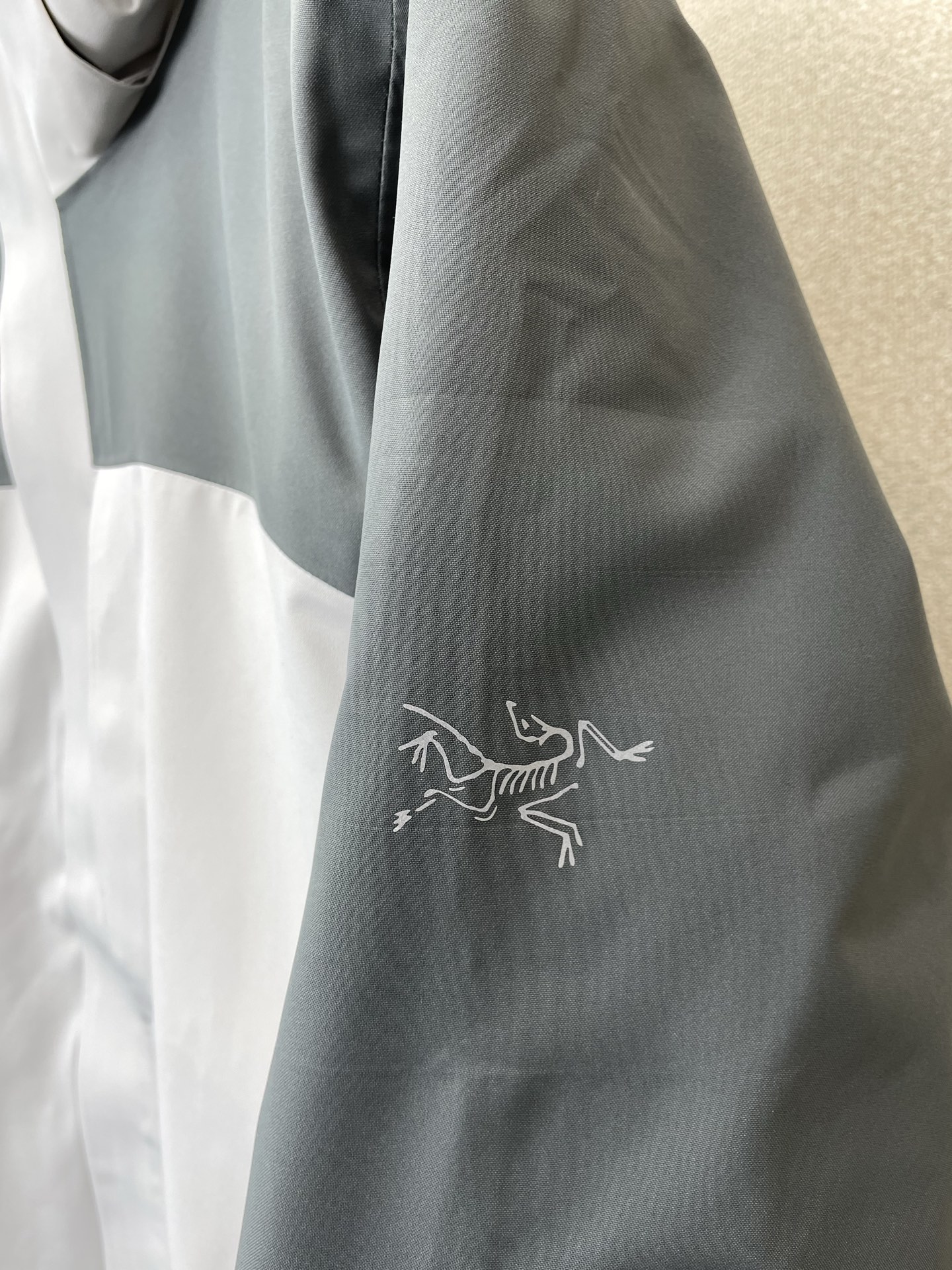 。羽绒服- Arc’teryx始祖鸟💥独家专供秋冬新款连帽羽绒服。三合一羽绒冲锋衣夹克 贸易公司渠道稀出