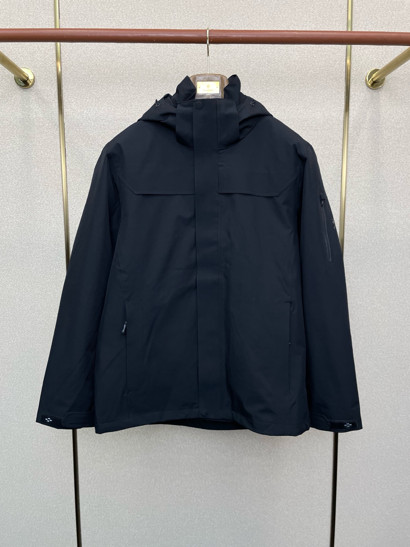 。羽绒服- Arc’teryx始祖鸟💥独家专供秋冬新款连帽羽绒服。三合一羽绒冲锋衣夹克 贸易公司渠道稀出