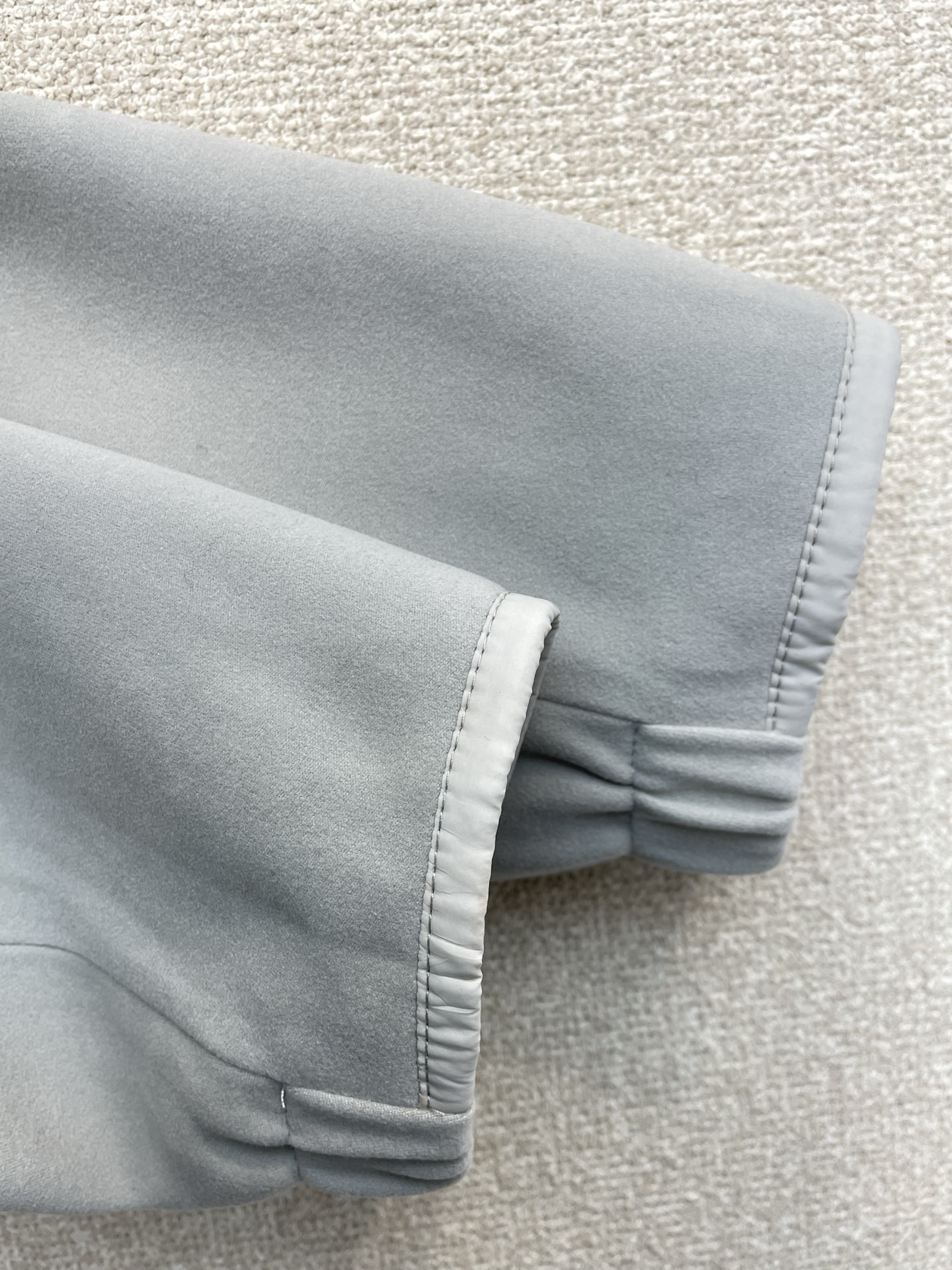 。羽绒服-Arc’teryx始祖鸟💥独家专供秋冬新款羽绒服。贸易公司渠道稀出，降温天气必备的保暖单品，不