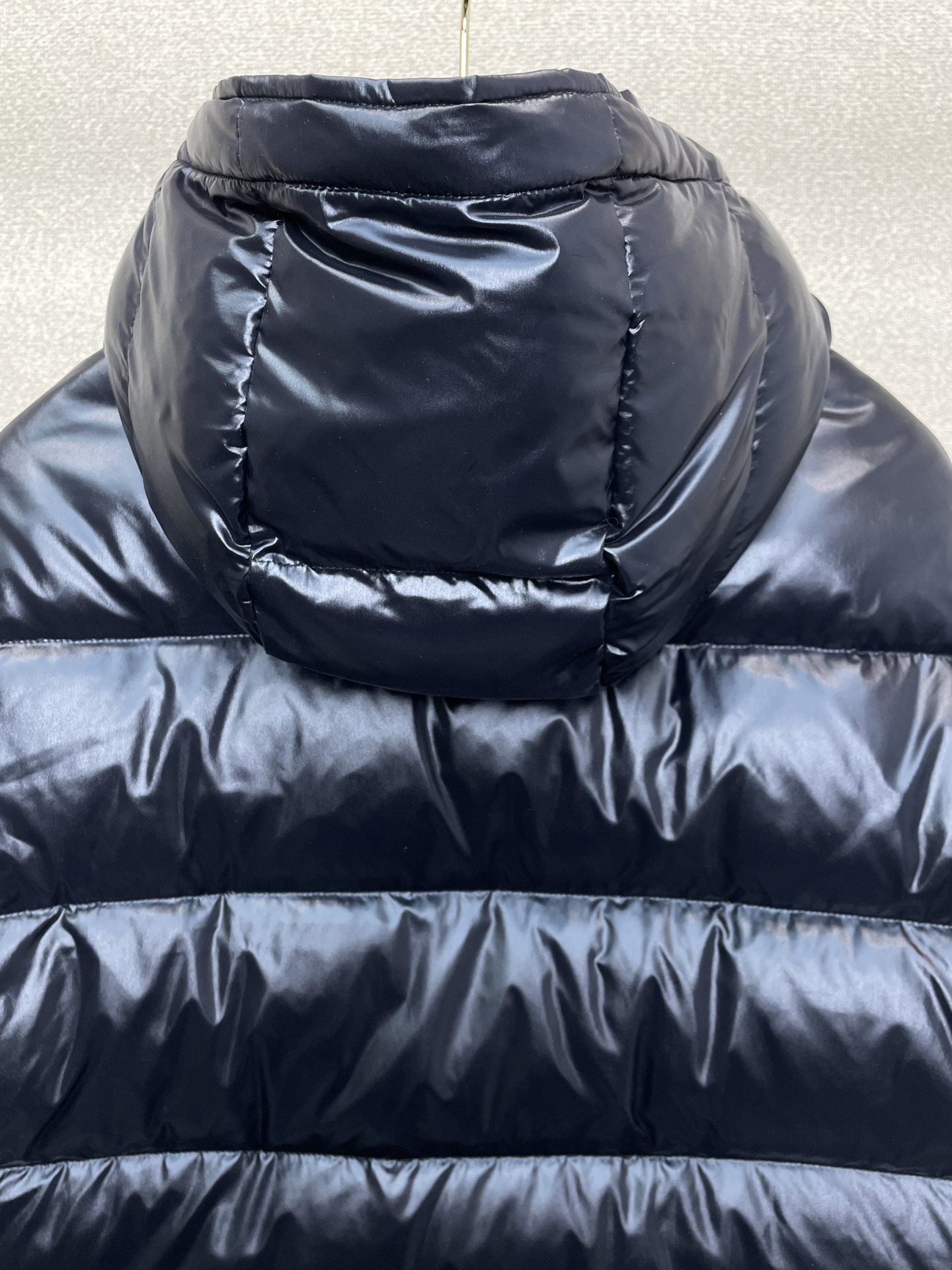 。羽绒服-Burberry巴宝莉💥独家专供秋冬新款羽绒服。贸易公司渠道稀出，降温天气必备的保暖单品，不论