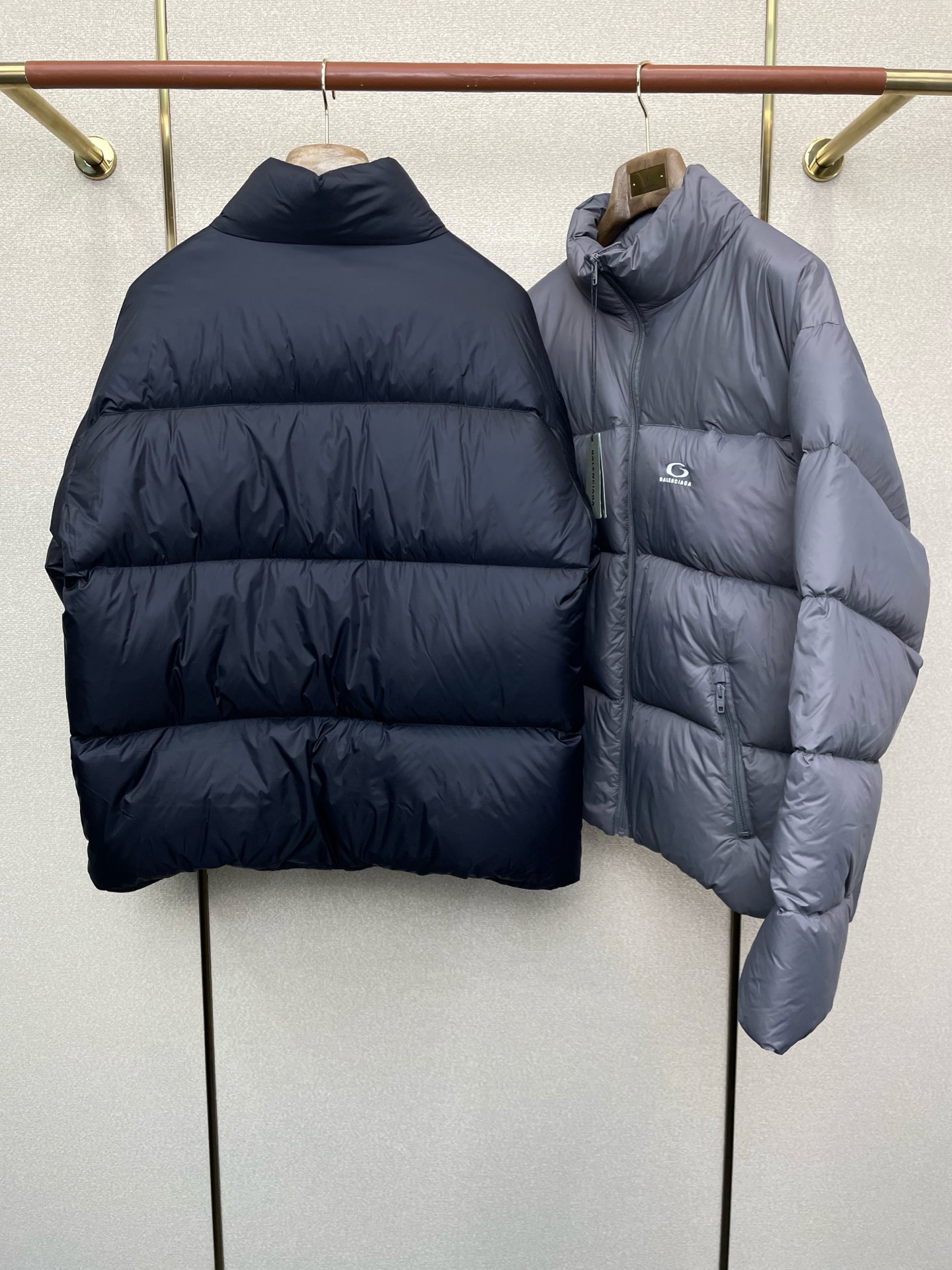 。羽绒服- Balenciga巴黎世家💥独家专供秋冬新款高领羽绒服，贸易公司渠道稀出，降温天气必备的保暖