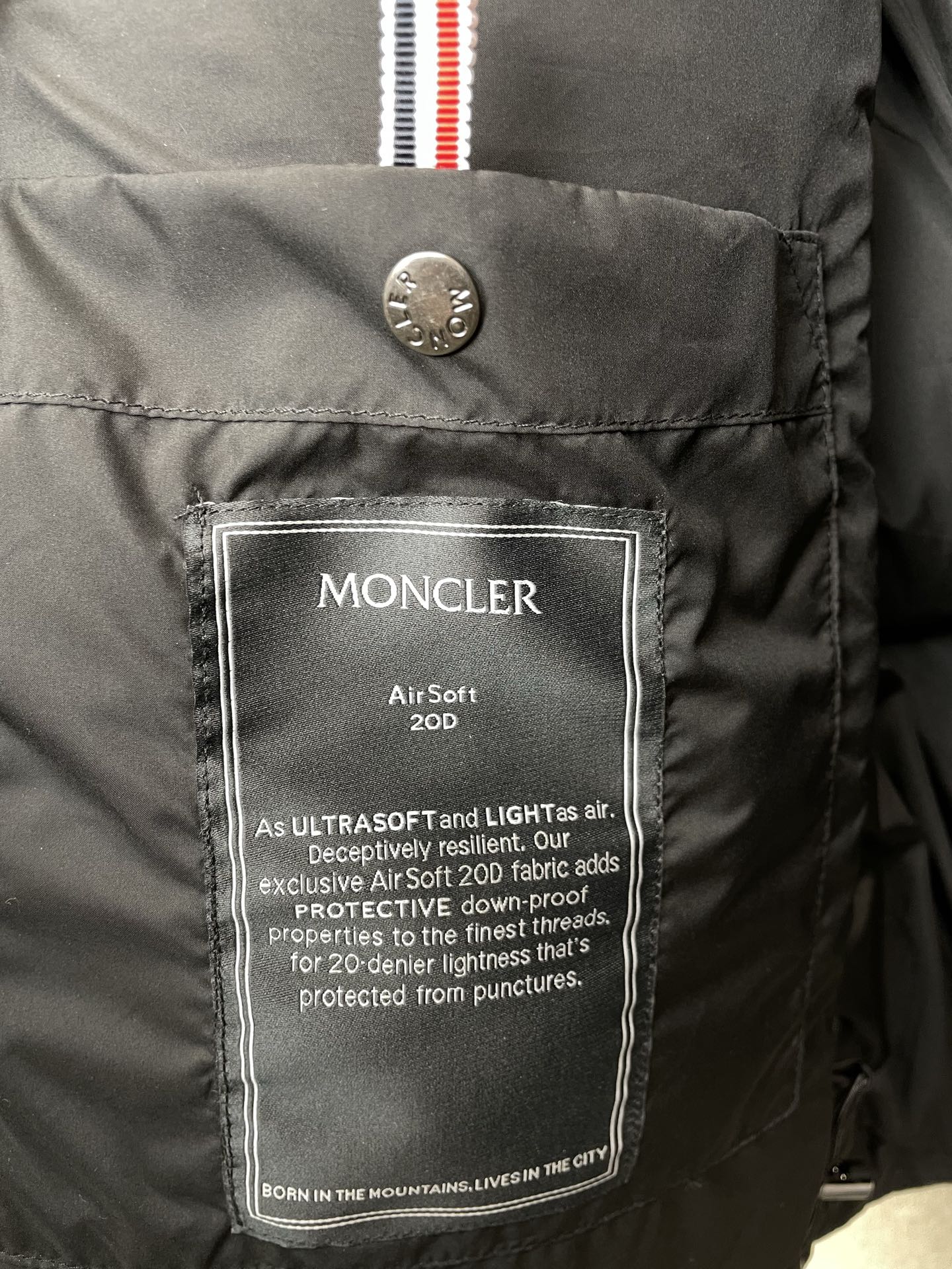 。羽绒服-Moncler蒙口💥独家专供秋冬新款羽绒服 高领羽绒服 贸易公司渠道稀出，降温天气必备的保暖单