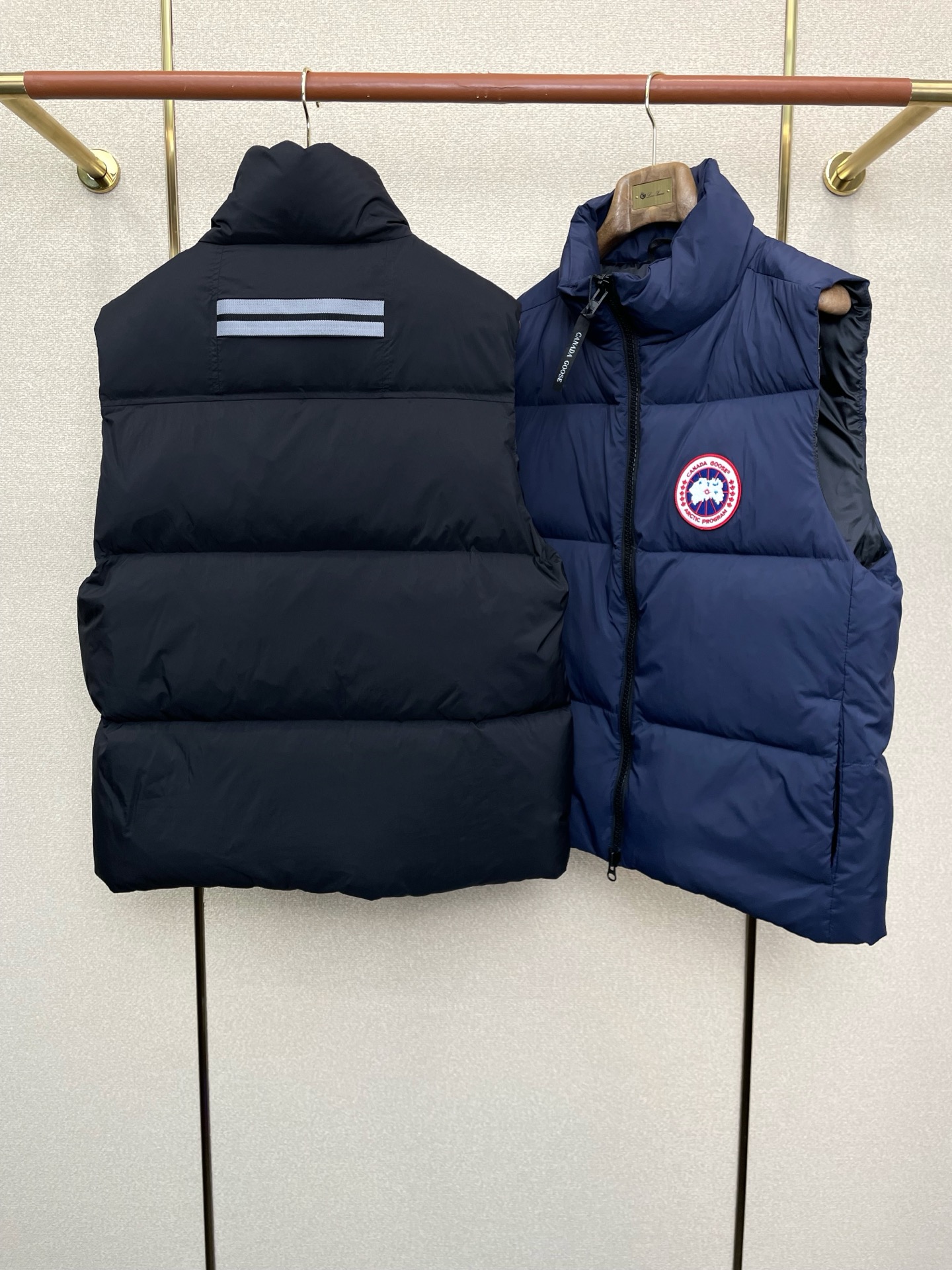 。羽绒服-Canada Goose加拿大鹅💥独家专供秋冬新款羽绒服 立领羽绒马甲 贸易公司渠道稀出，降温