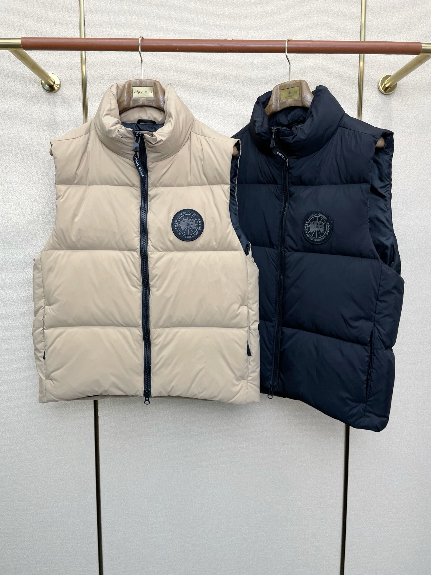 。羽绒服-Canada Goose加拿大鹅💥独家专供秋冬新款羽绒服 立领羽绒马甲 贸易公司渠道稀出，降温