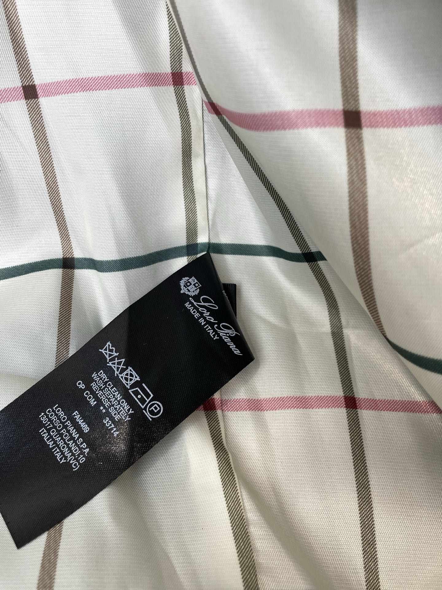 。羽绒服-lP🆕-Loro Piana诺悠翩雅💥独家专供秋冬新款羽绒服 立领皮质羽绒马甲 贸易公司渠道稀