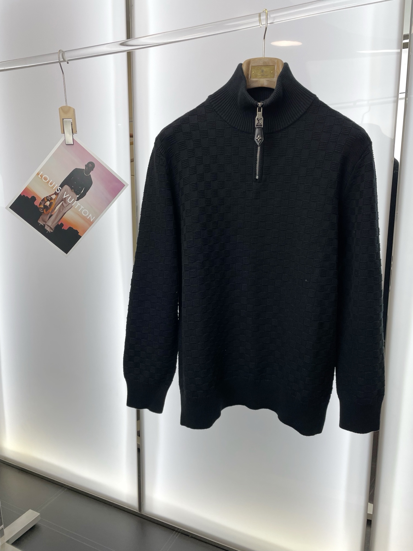 NO:622870,.Louis Vuitton Louis Vuitton’s new style is a must-have!  New original men's casual sweater, half-zip sweater, high-end customization, high-end version, fashionable and versatile imported fabrics, super soft and delicate to the touch, skin-friendly and comfortable to wear, high-end boutique, exquisite upper body made by the factory, very good, men's essential item, complete with three standards, size S-XL,, louis vuitton, louis vuitton, sweaters, alexander wang19860909.Louis Vuitton路易威登砸锅卖铁都要上的新款！新款原单男士休闲毛衣 半拉链毛衣 高端定制 高端版本 时尚百搭爆款进口面料 手感超柔软细腻 穿着亲肤舒适 高端精品 代工厂精细做上身非常赞 男士必备单品 三标齐全 码数S-XL,,louis vuitton,louis vuitton,sweaters,alexander wang,Men's clothing