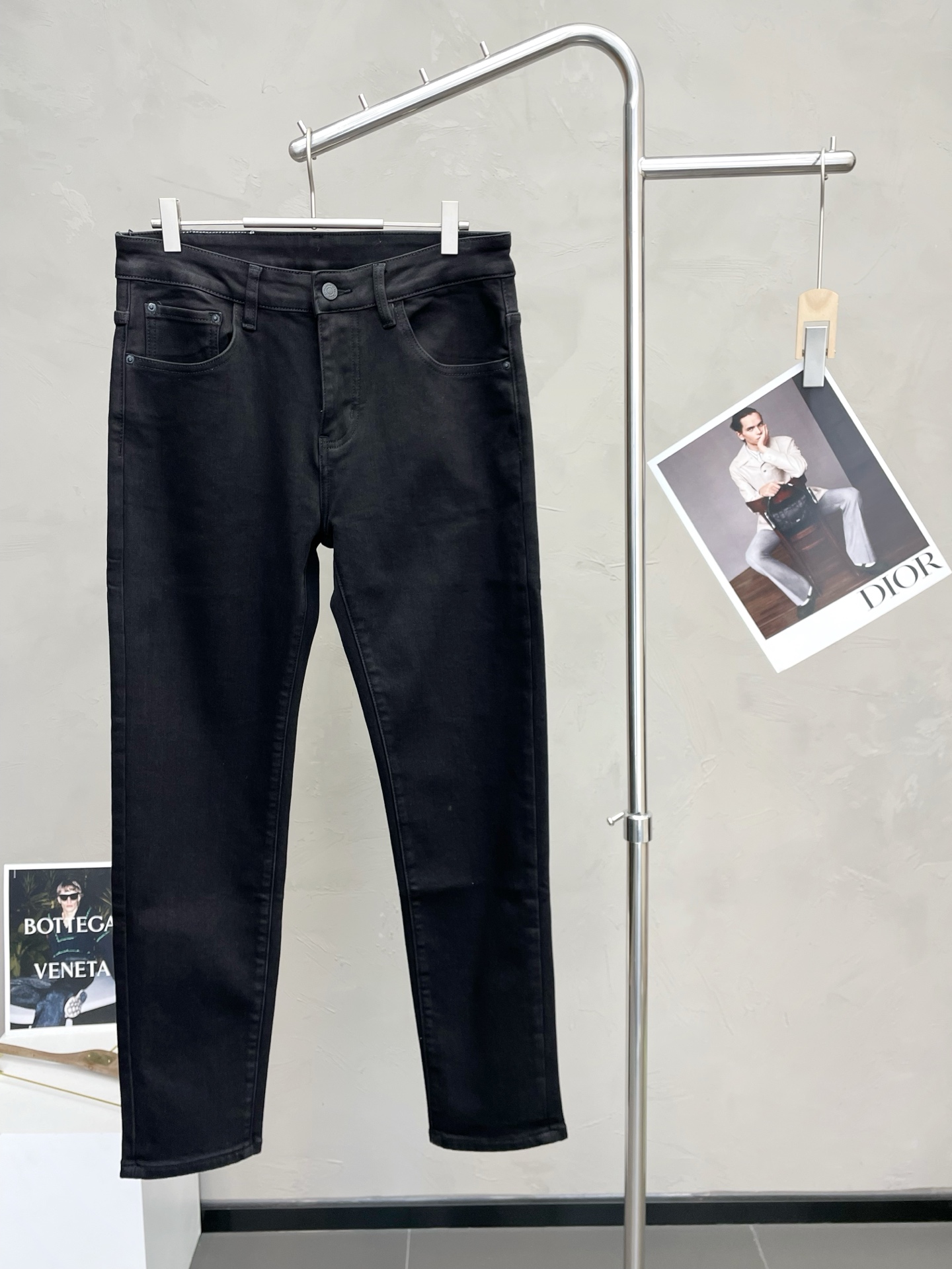 NO:622894,.Burberry exclusively offers high-end versions of new jeans!  The custom-made velvet fabric at the counter is highly breathable and comfortable, with impeccable details and brand element design concepts, reflecting high quality. It feels delicate and soft!  It presents a casual cut and the upper body shape is awesome!  Code number 29-38,,burberry,burberry,jeans,alexander wang19860909.Burberry巴宝莉独家专供新款牛仔裤高端版本！专柜定制加绒面料 透气舒适度高,细节无可挑剔,品牌元素设计理念,体现高品质.手感细腻柔软！呈现休闲裁剪,上身版型超赞！码数29-38,,burberry,burberry,jeans,alexander wang,Men's clothing