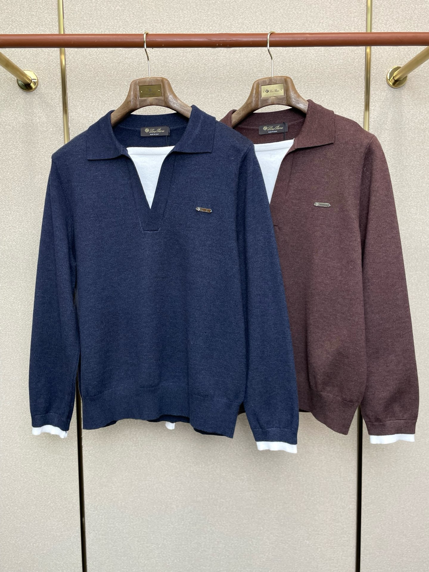 NO:624839,.LP-Loro Piana exclusively provides new original men's casual round neck fake two-piece sweaters. High-end customization. High version. Fashionable and versatile imported fabrics. Super soft and delicate feel. Skin-friendly and comfortable to wear. High-end boutique. The upper body is exquisitely made by the factory. Men's must-have items. Three complete labels. Size M-3XL,,loro piana,loro piana,alexander wang19860909.LP-Loro Piana诺悠翩雅独家专供新款原单男士休闲圆领假两件针织衫 高端定制 高版本 时尚百搭爆款进口面料 手感超柔软细腻 穿着亲肤舒适 高端精品 代工厂精细做上身非常赞 男士必备单品 三标齐全 码数M-3XL,,loro piana,loro piana,alexander wang,Men's clothing