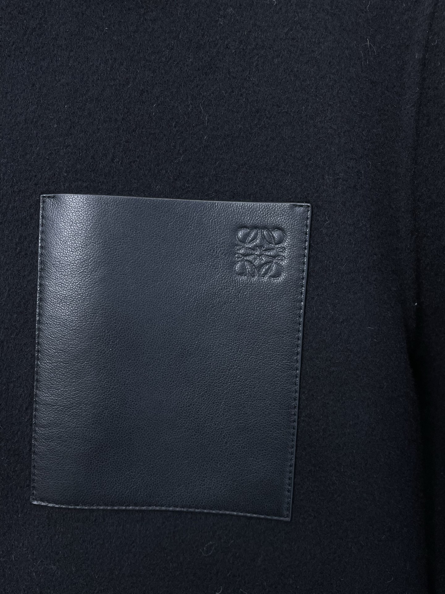 支持跨年售后！。短款大衣-LOEWE罗意威💥独家专供新款原单男士羊毛双面呢外套🧥短款钮扣经典毛呢外套✨渠