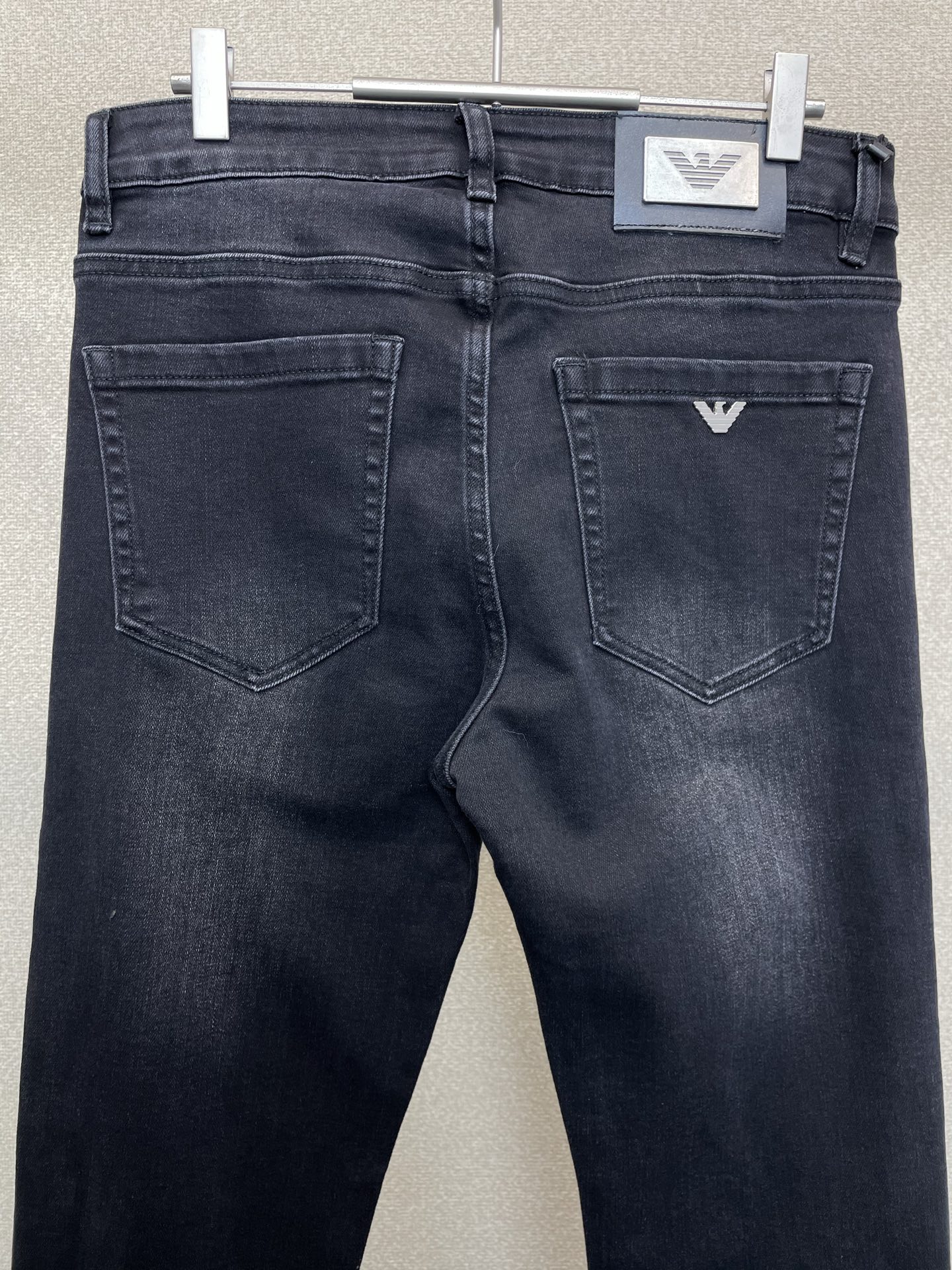 。ARMANI阿玛尼💥砸锅卖铁都要上的新款！新款休闲牛仔裤👖高端版本 专柜定制面料 透气舒适度高，细节无