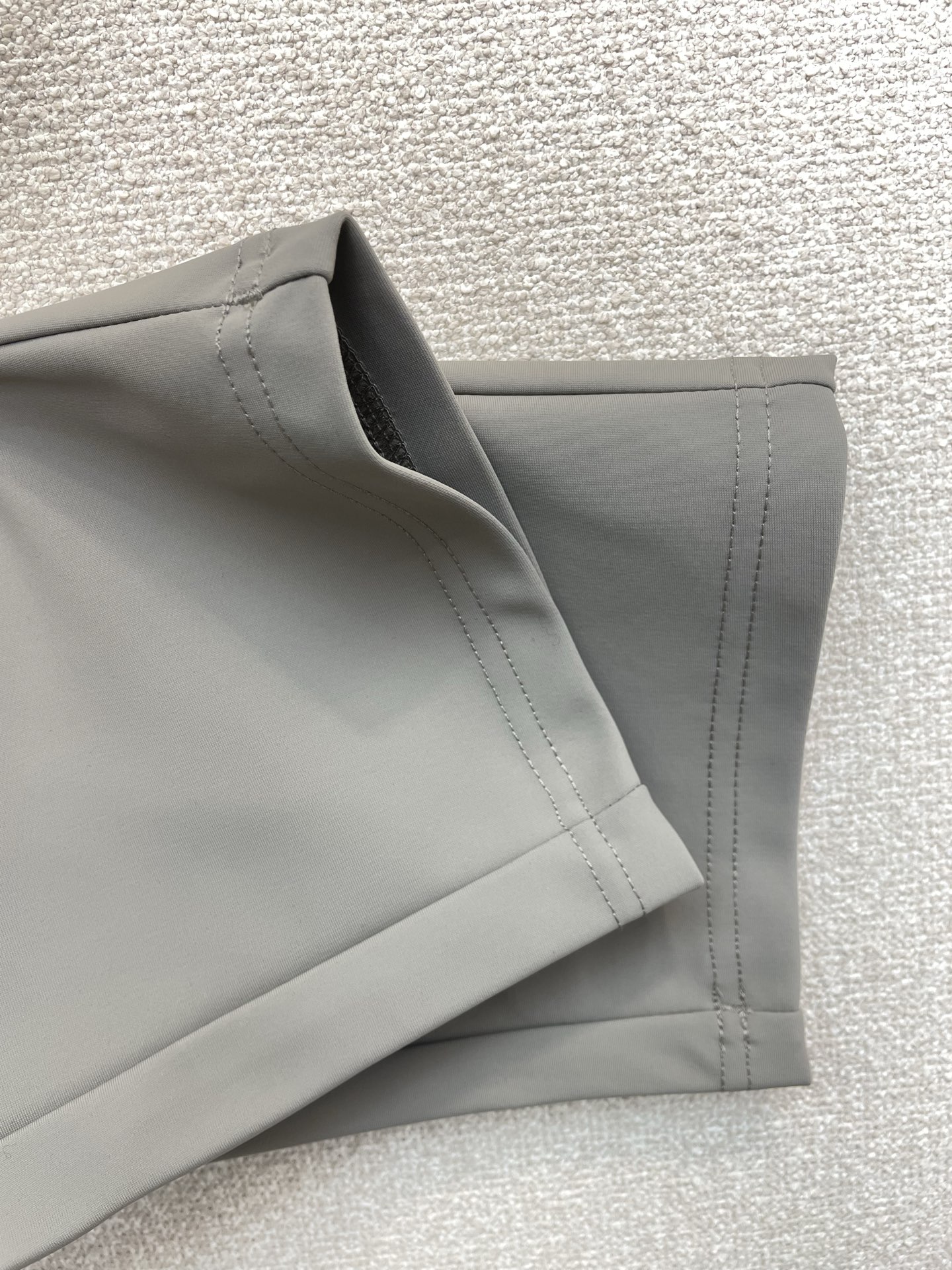 。Arc’teryx始祖鸟💥砸锅卖铁都要上的新款！新款休闲裤 高端版本！专柜定制面料 透气舒适度高，细节