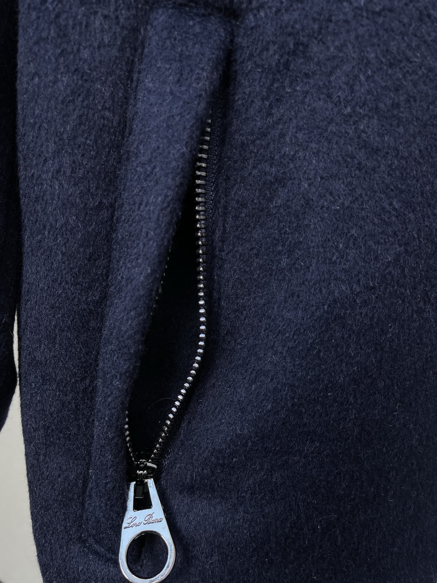 。lP🆕-Loro Piana诺悠翩雅💥砸锅卖铁都要上的新款！新款原单男士休闲羊绒外套 高端定制 高端版