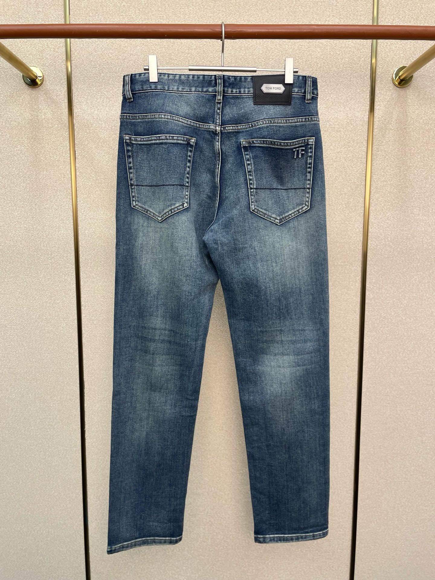 。TOM FORD汤姆福特💥砸锅卖铁都要上的新款！新款 牛仔裤👖高端版本！专柜定制面料 透气舒适度高，细