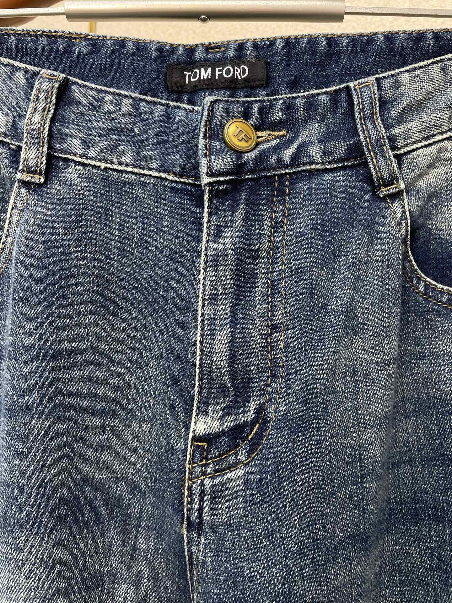 。TOM FORD汤姆福特💥砸锅卖铁都要上的新款！新款 牛仔裤👖高端版本！专柜定制面料 透气舒适度高，细