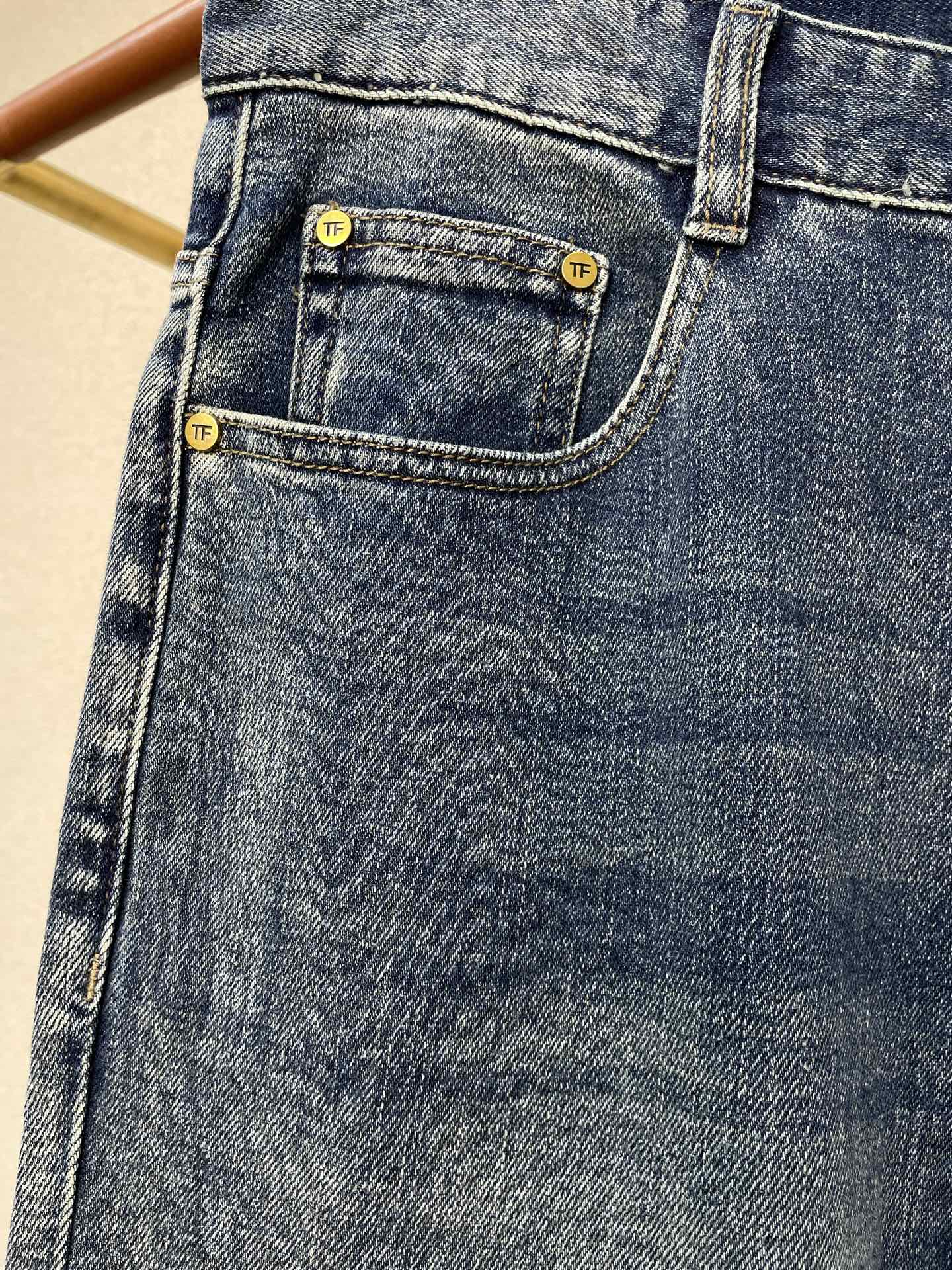 。TOM FORD汤姆福特💥砸锅卖铁都要上的新款！新款 牛仔裤👖高端版本！专柜定制面料 透气舒适度高，细