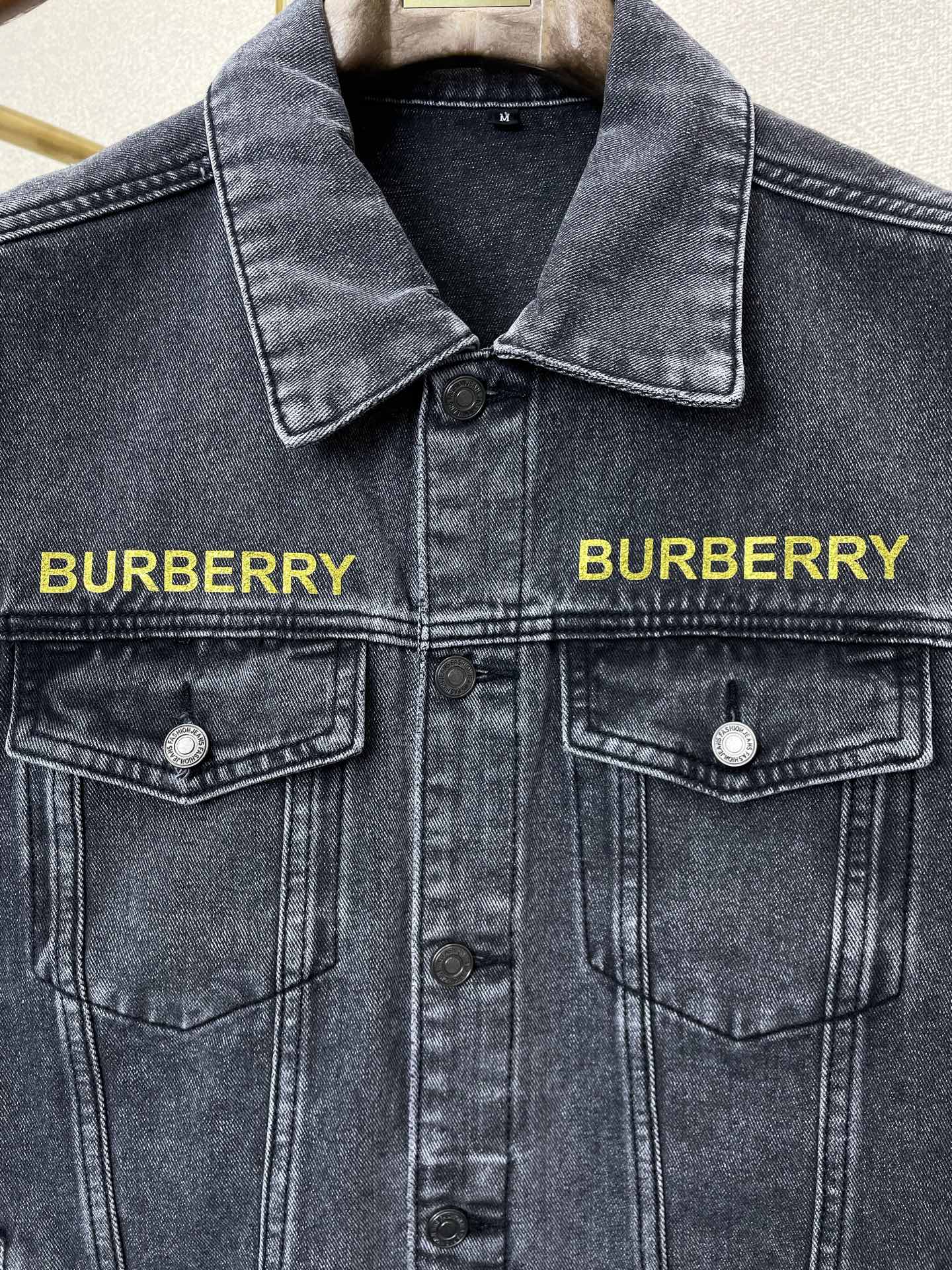 支持跨年售后！。Burberry巴宝莉💥独家专供新款原单男士休闲牛仔马甲 高端定制 高版本 时尚百搭爆款