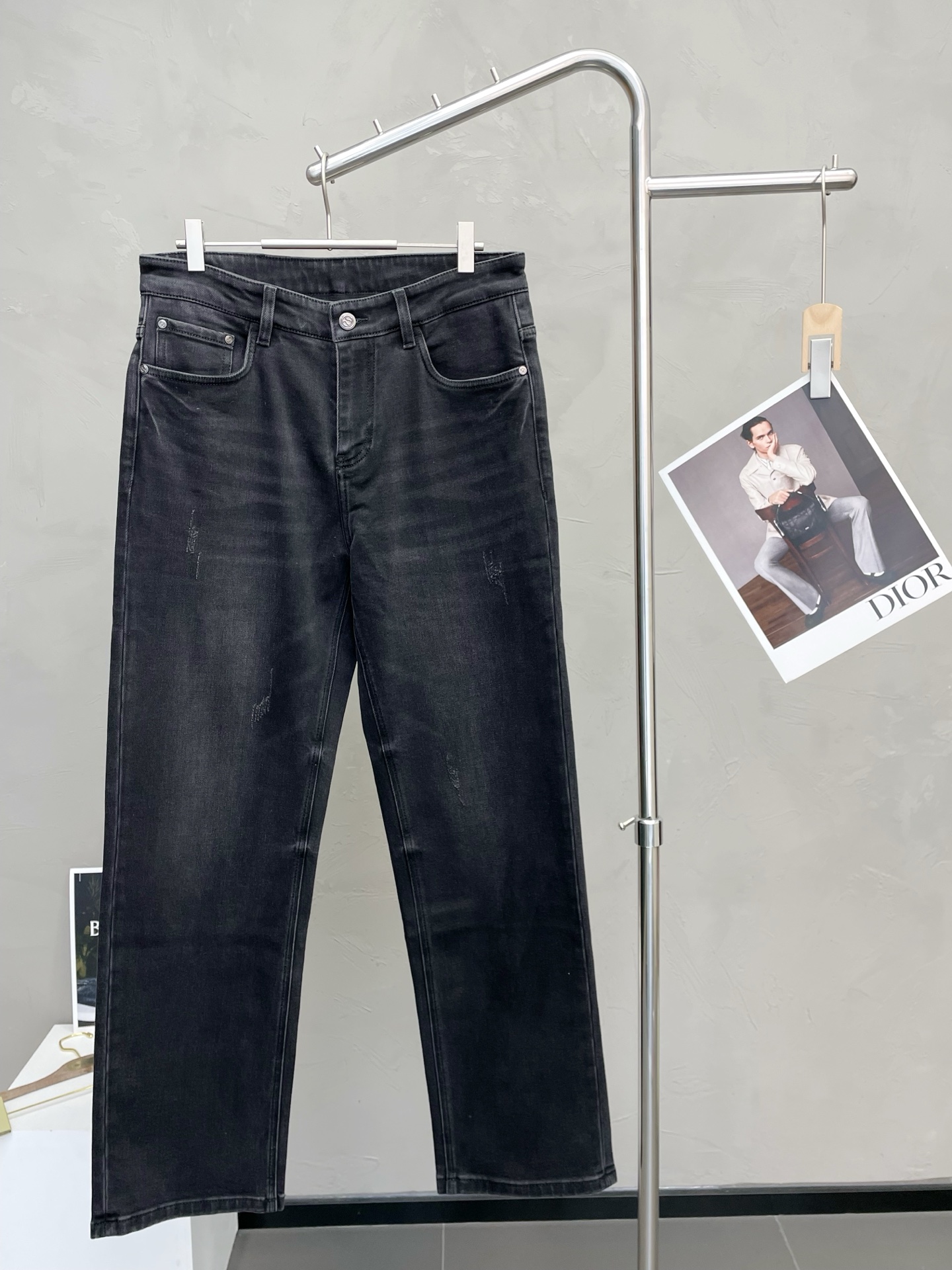 NO:651968,.Lululemon exclusively offers high-end versions of new casual jeans!  Custom-made fabrics at the counter are highly breathable and comfortable, with impeccable details and brand element design concepts, reflecting high quality. It feels delicate and soft!  It presents a casual cut and the upper body shape is awesome!  Code number 29-36,,jeans,alexander wang19860909.Lululemon露露乐蒙独家专供新款休闲牛仔裤高端版本！专柜定制面料 透气舒适度高,细节无可挑剔,品牌元素设计理念,体现高品质.手感细腻柔软！呈现休闲裁剪,上身版型超赞！ 码数29-36,,jeans,alexander wang,Men's clothing