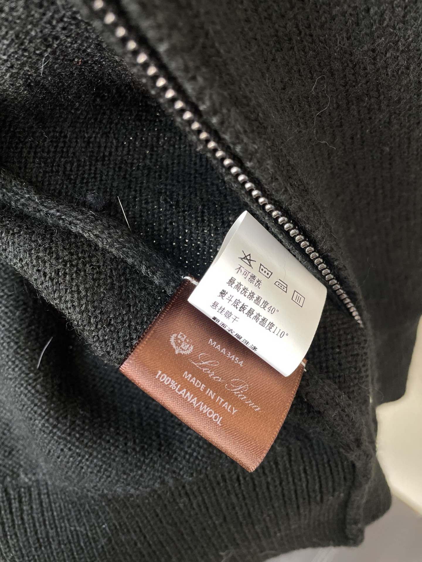 。lP🆕-Loro Piana诺悠翩雅💥砸锅卖铁都要上的新款！新款原单男士休闲毛衣 高端定制 高端版本 