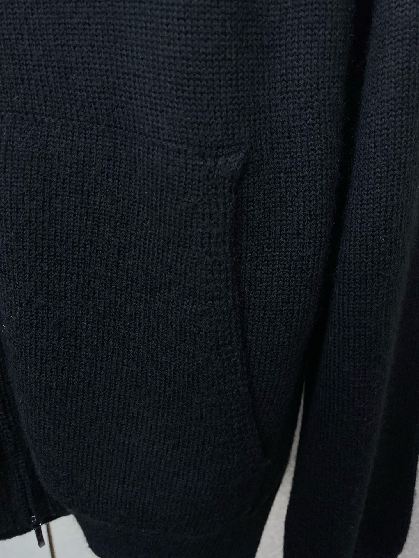 。lP🆕-Loro Piana诺悠翩雅💥砸锅卖铁都要上的新款！新款原单男士休闲毛衣 高端定制 高端版本 